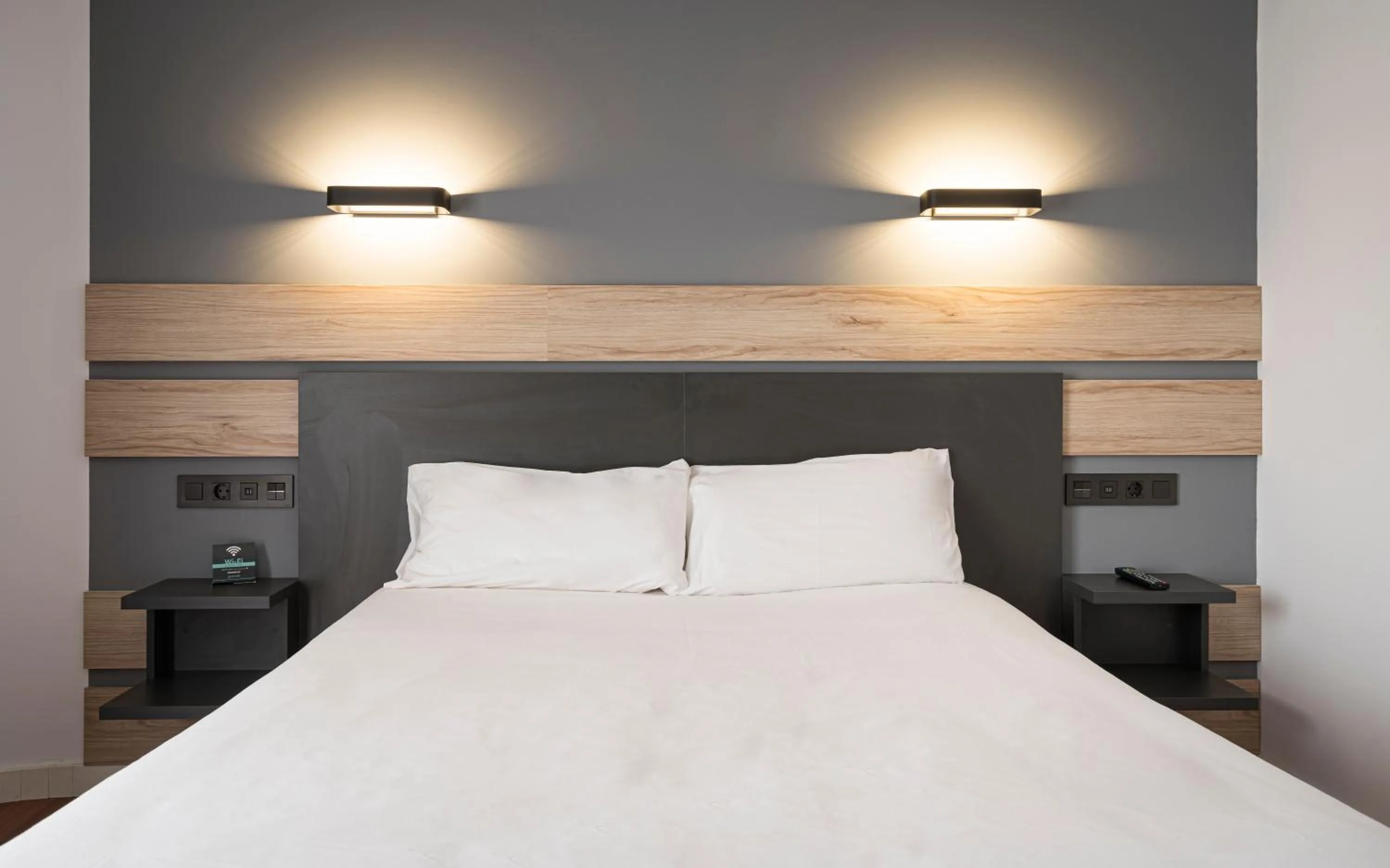 Bed in Hotel Alda Centro Gijón