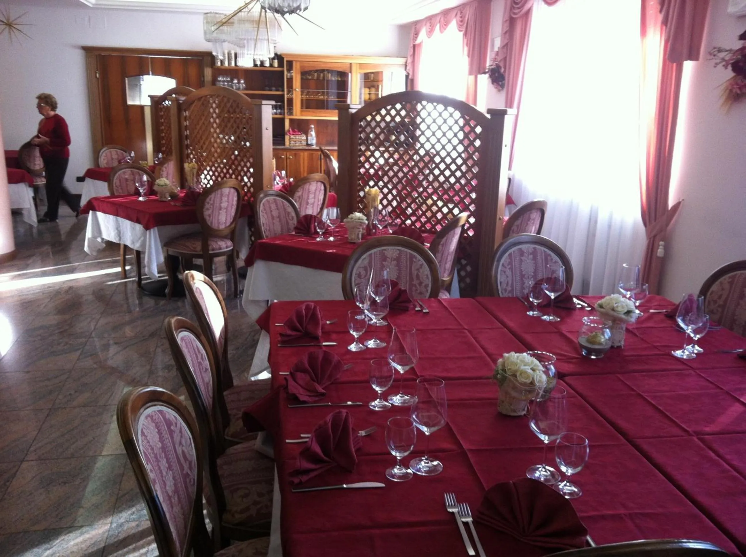 Restaurant/places to eat in Albergo Gilda