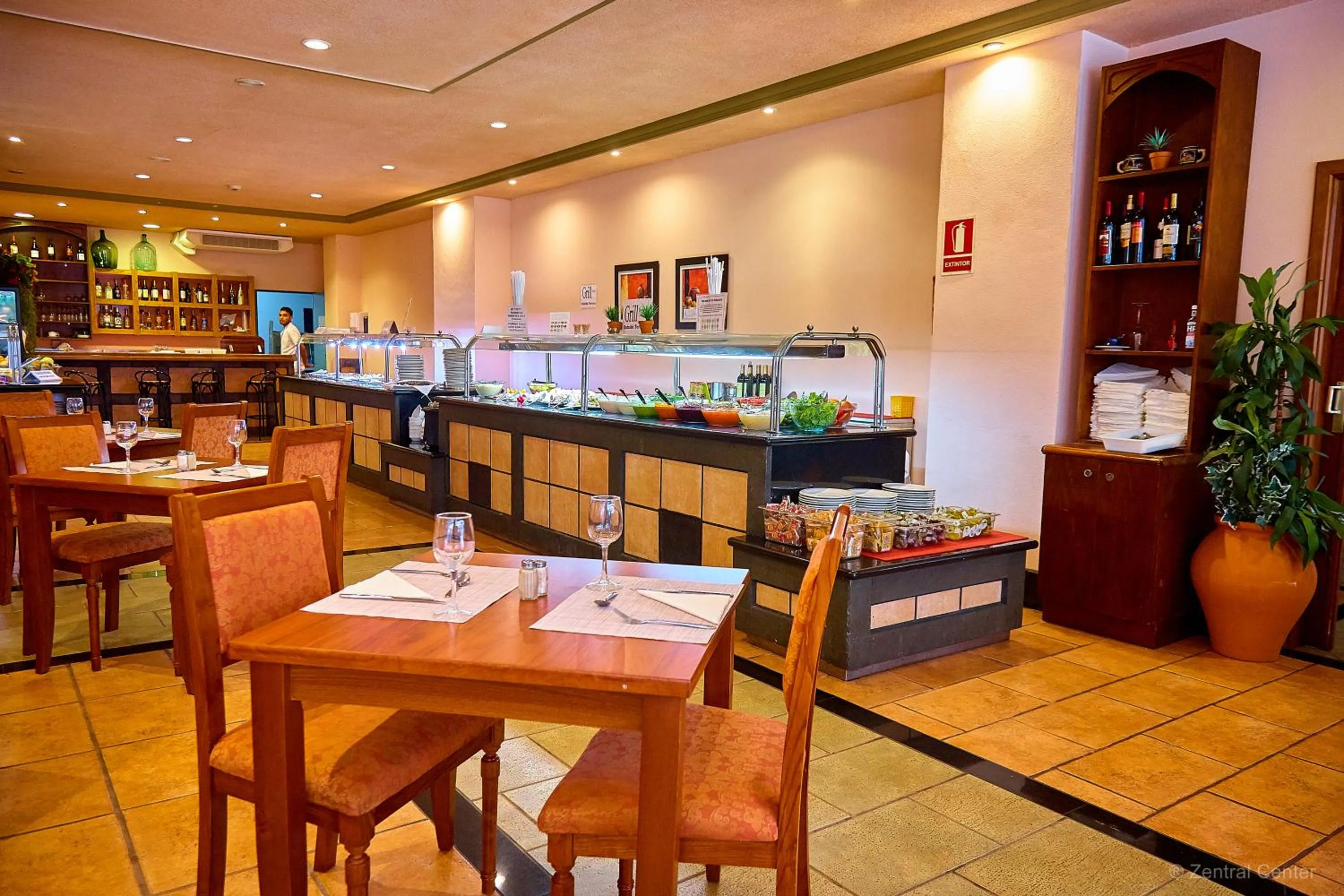 Restaurant/places to eat in Hotel Zentral Center - Adults only