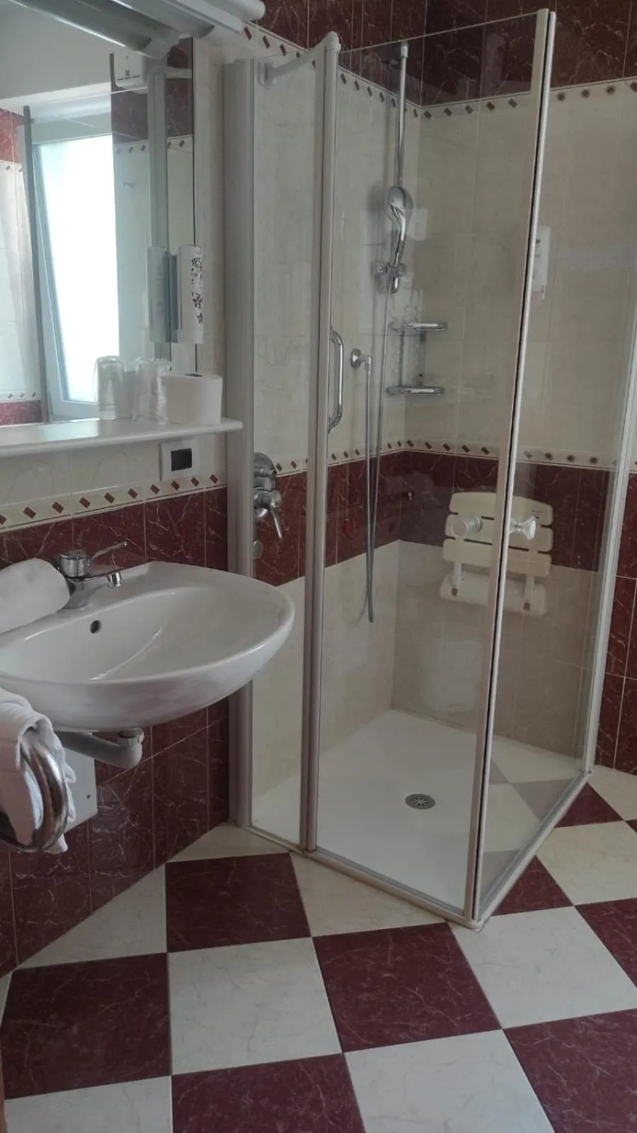 Bathroom in Hotel Medil