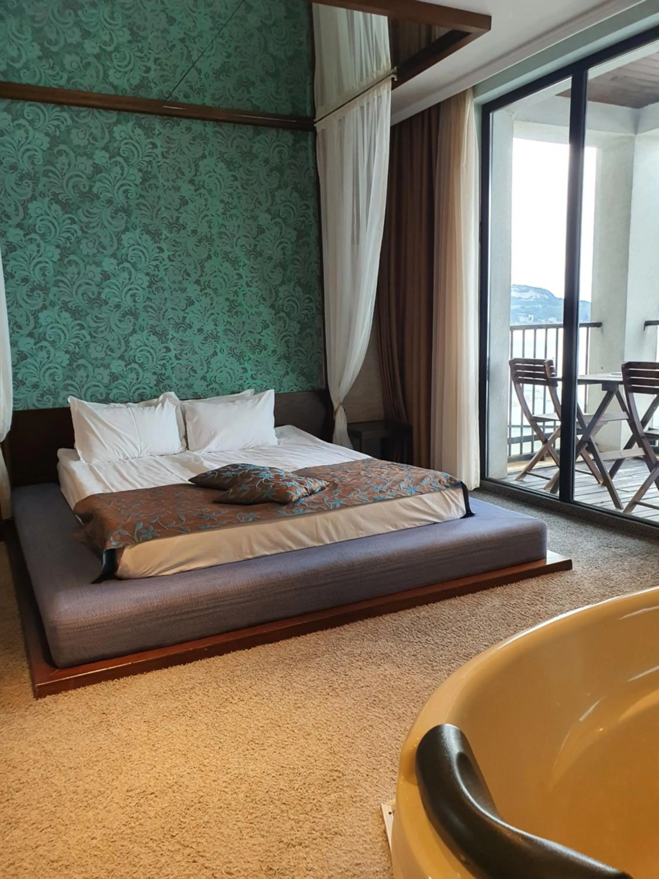 Balcony/Terrace, Bed in Regina Maria Spa Design Hotel