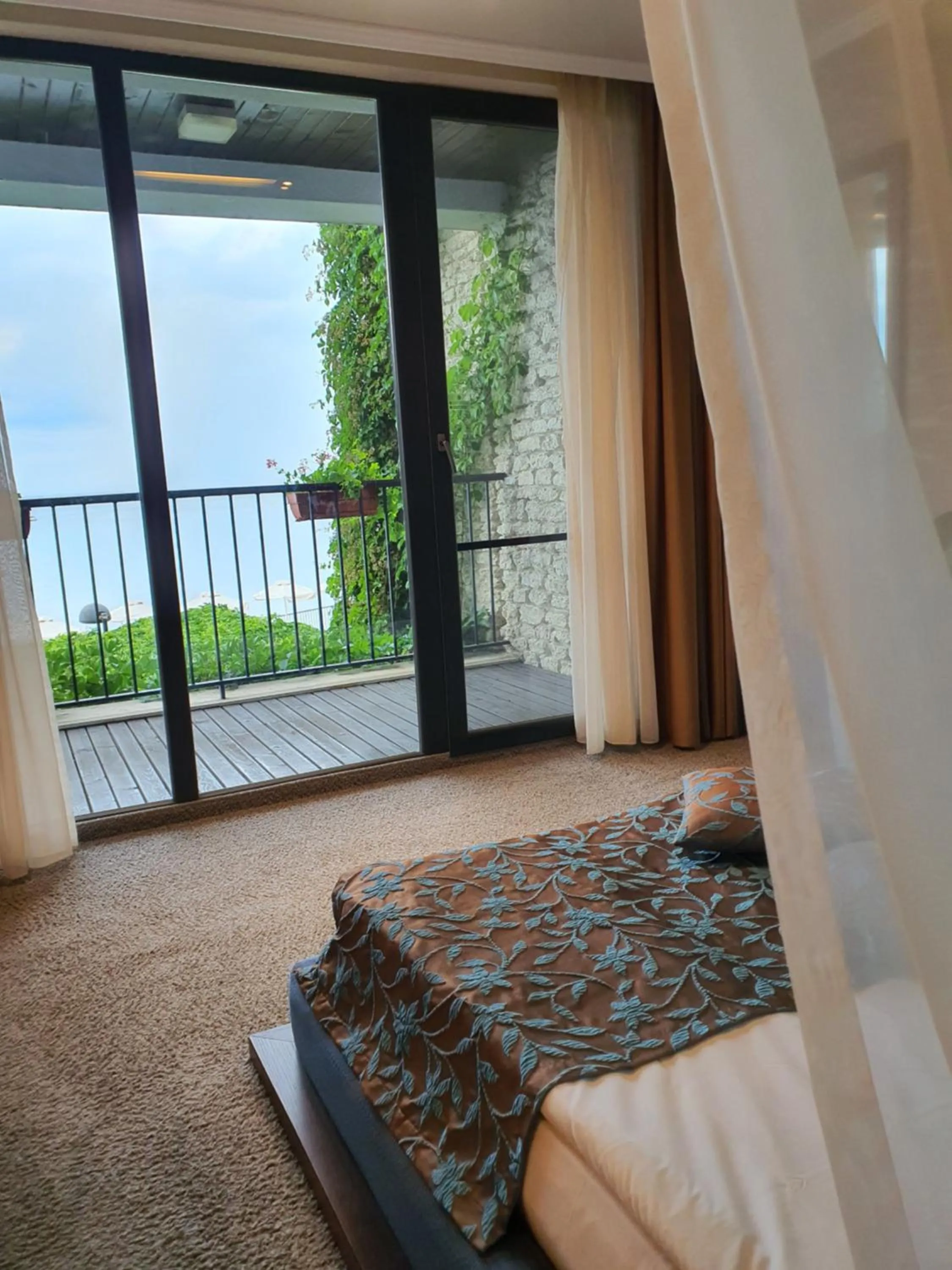 Balcony/Terrace, Bed in Regina Maria Spa Design Hotel