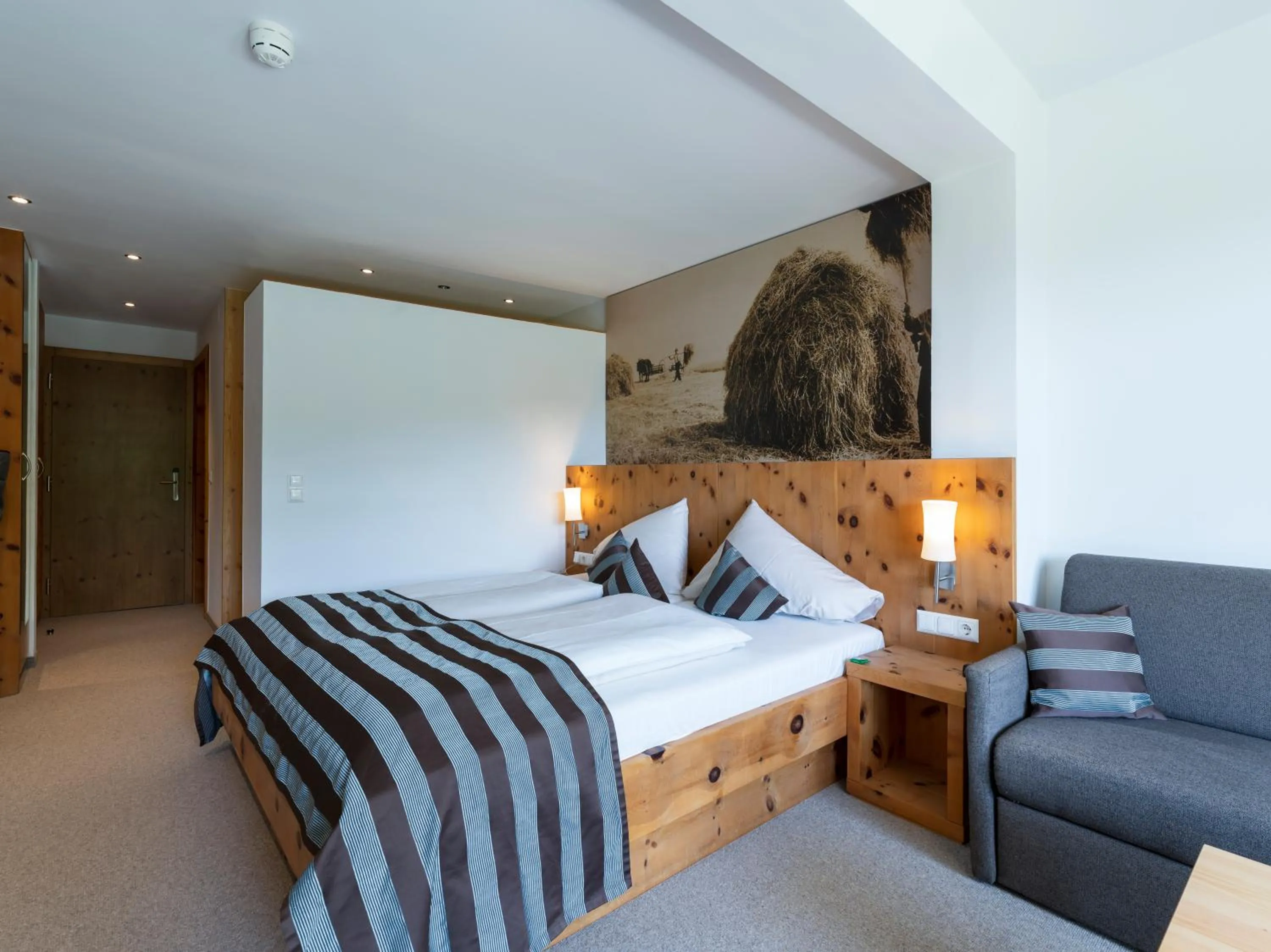 Photo of the whole room, Bed in Hotel Streklhof