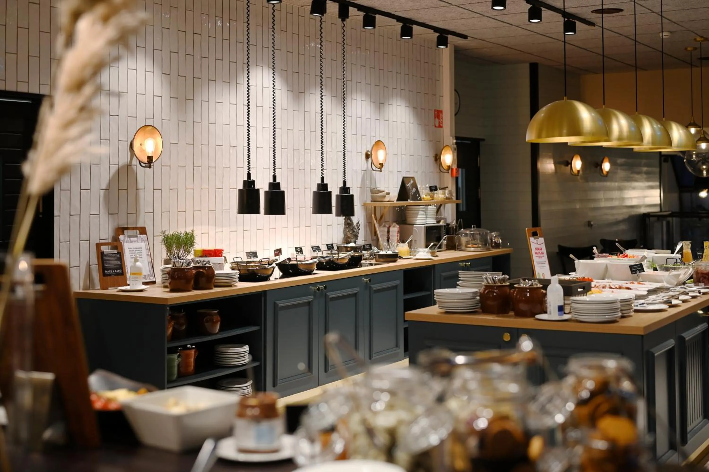 Buffet breakfast in Original Sokos Hotel Vaakuna Kouvola