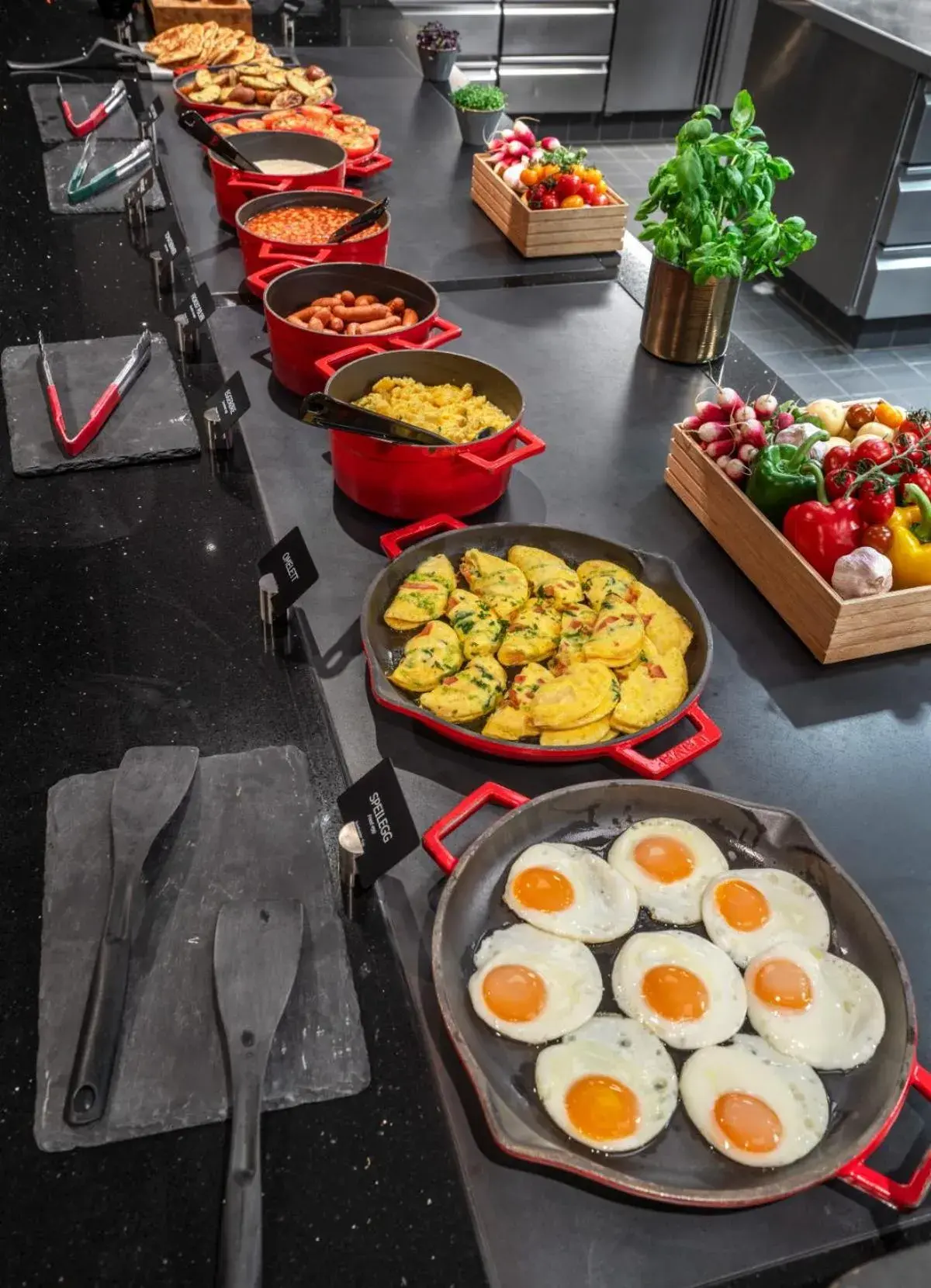 Buffet breakfast in Thon Hotel Brønnøysund Buffet breakfast in Thon Hotel Brønnøysund