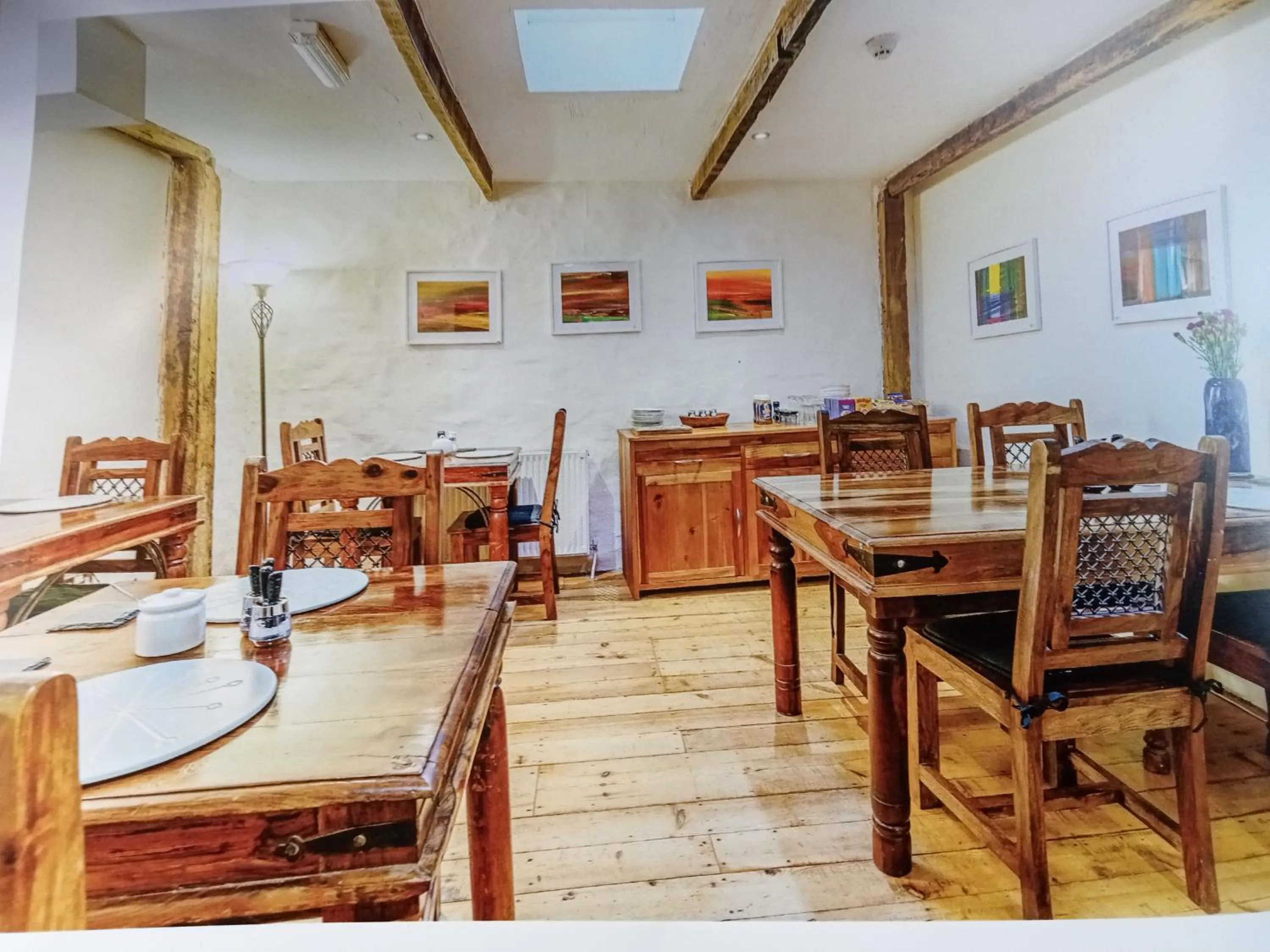 Dining area in The Boat House Bed and Breakfast