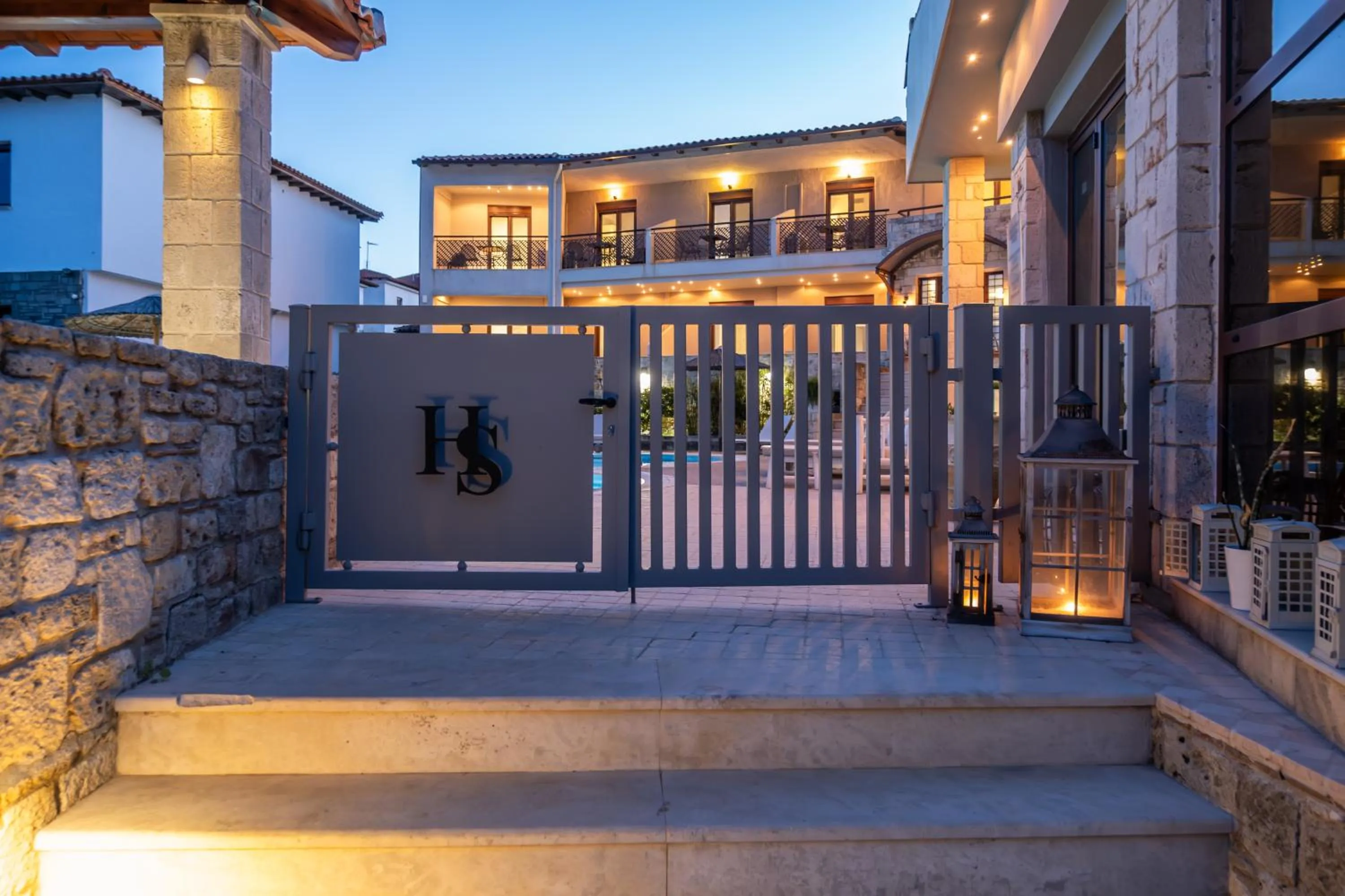 Property building in Stamos Hotel