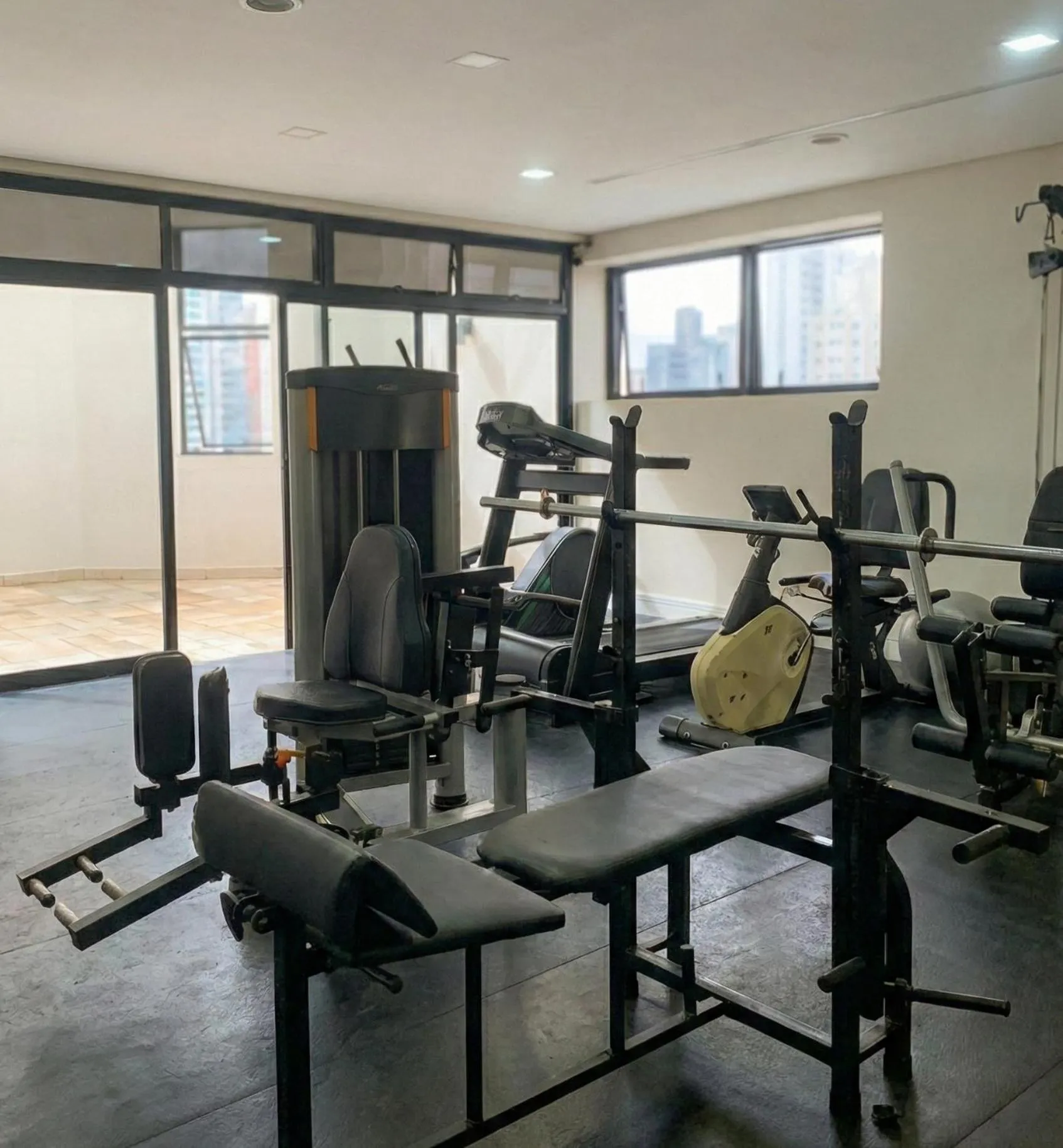 Fitness centre/facilities in Bienal Suítes
