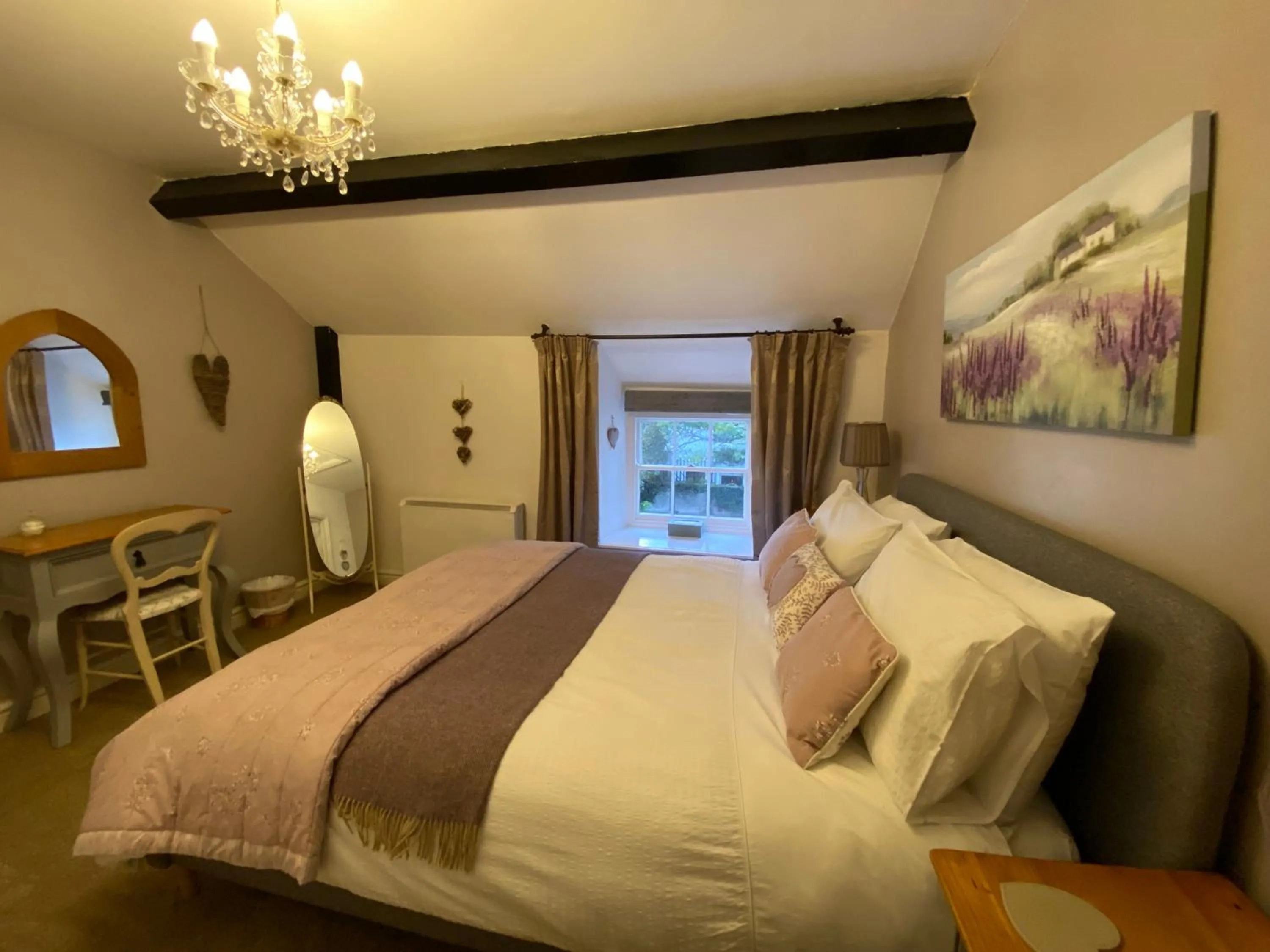 Bedroom, Bed in Ty Capel Isa