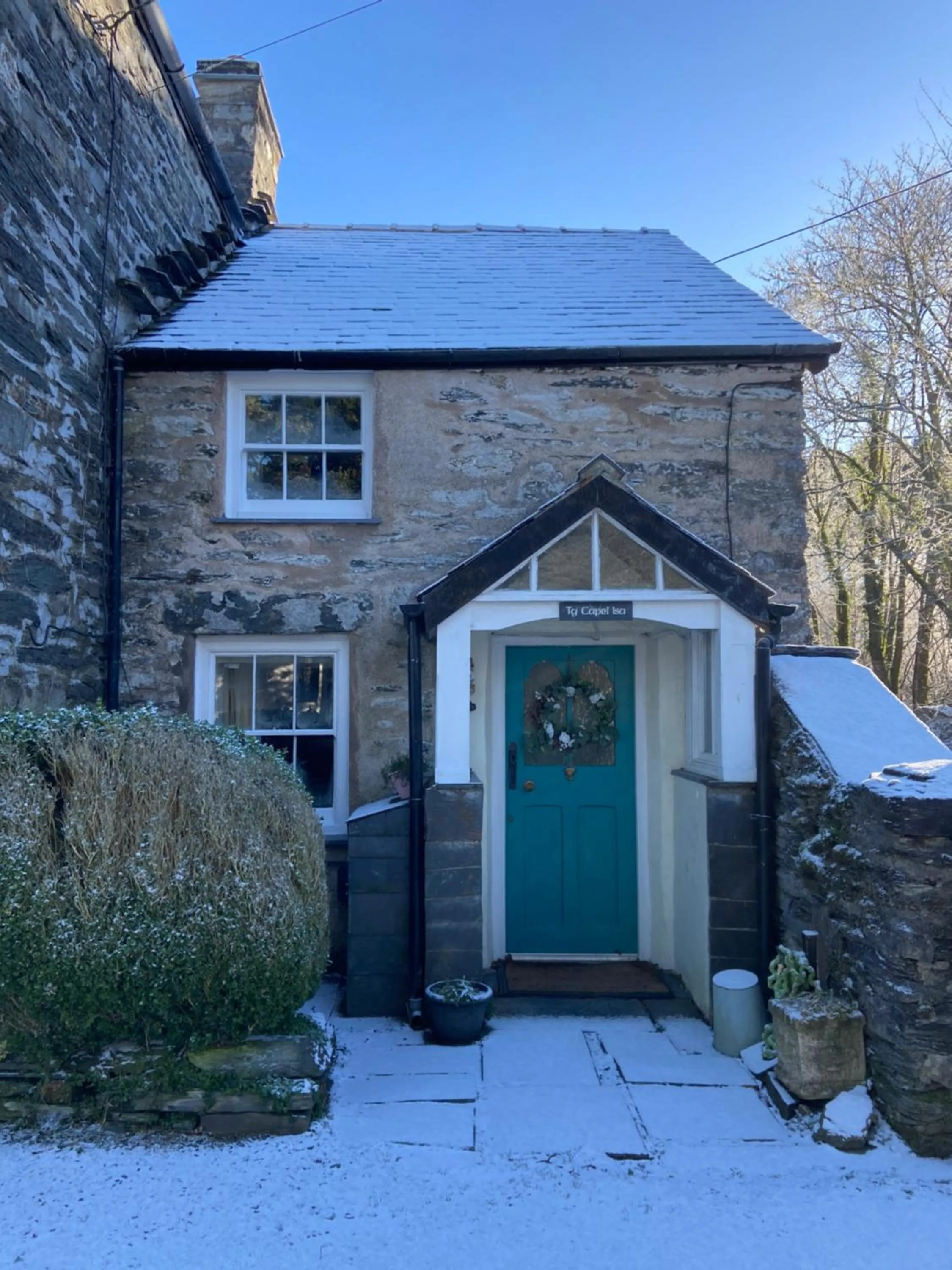 Property building in Ty Capel Isa