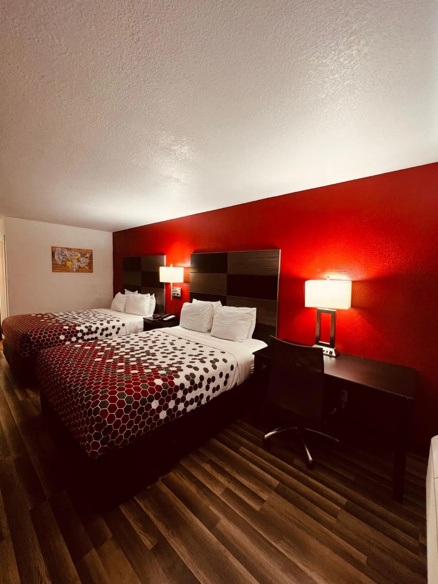 Bed in Econo Lodge Inn & Suites Downtown San Antonio Riverwalk Area