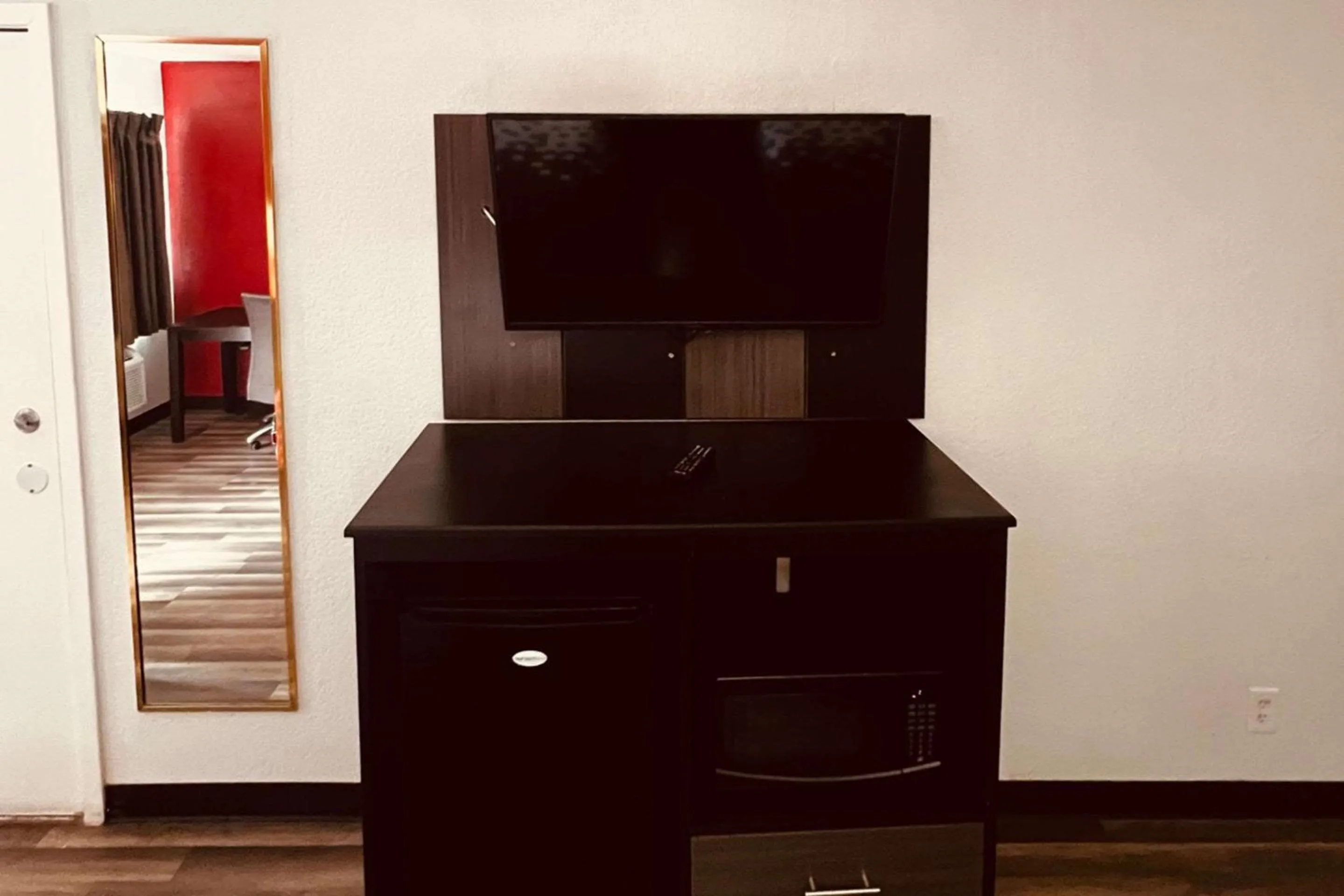 Bedroom in Econo Lodge Inn & Suites Downtown San Antonio Riverwalk Area