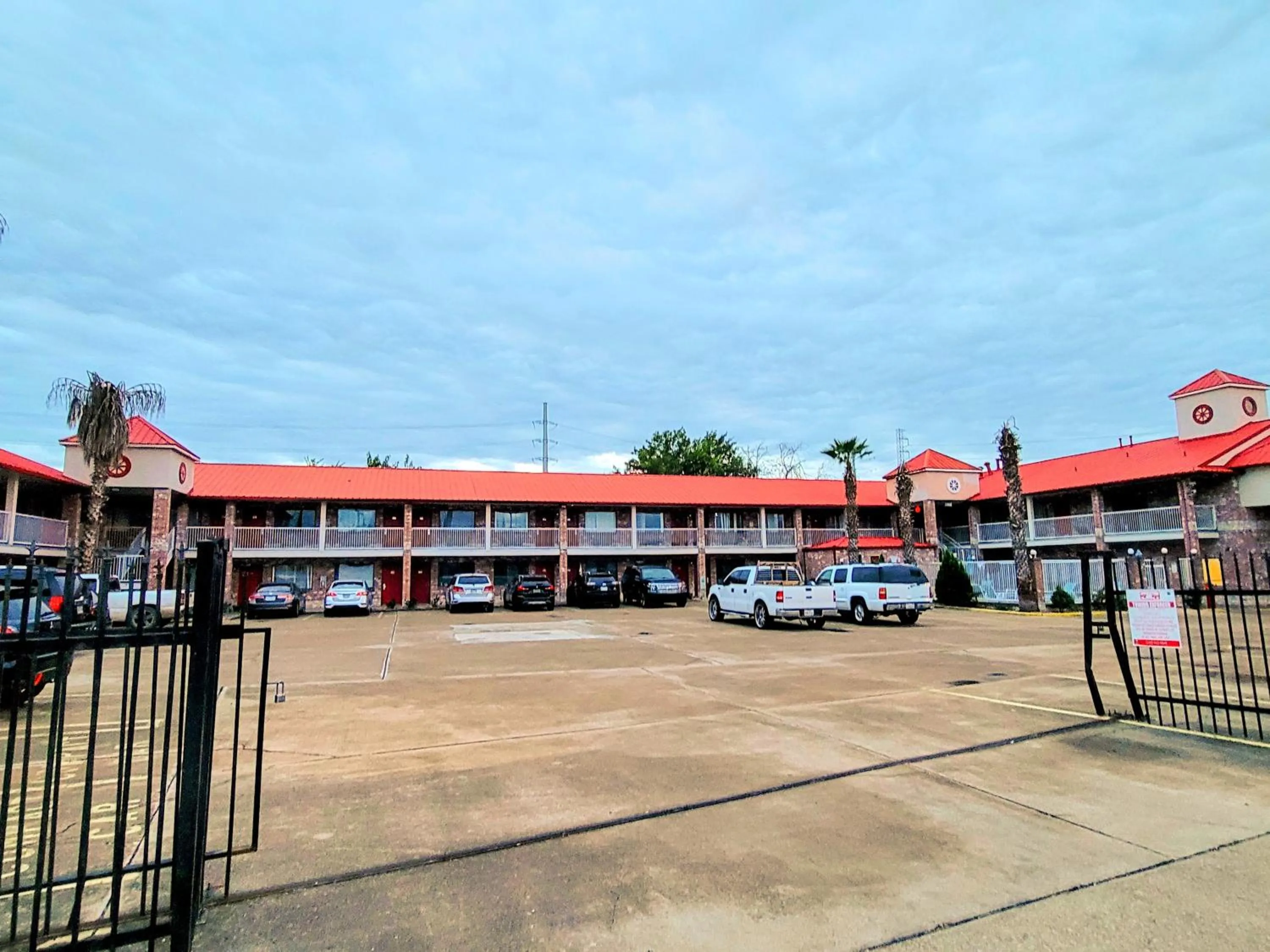 Econo Lodge Inn & Suites Downtown San Antonio Riverwalk Area