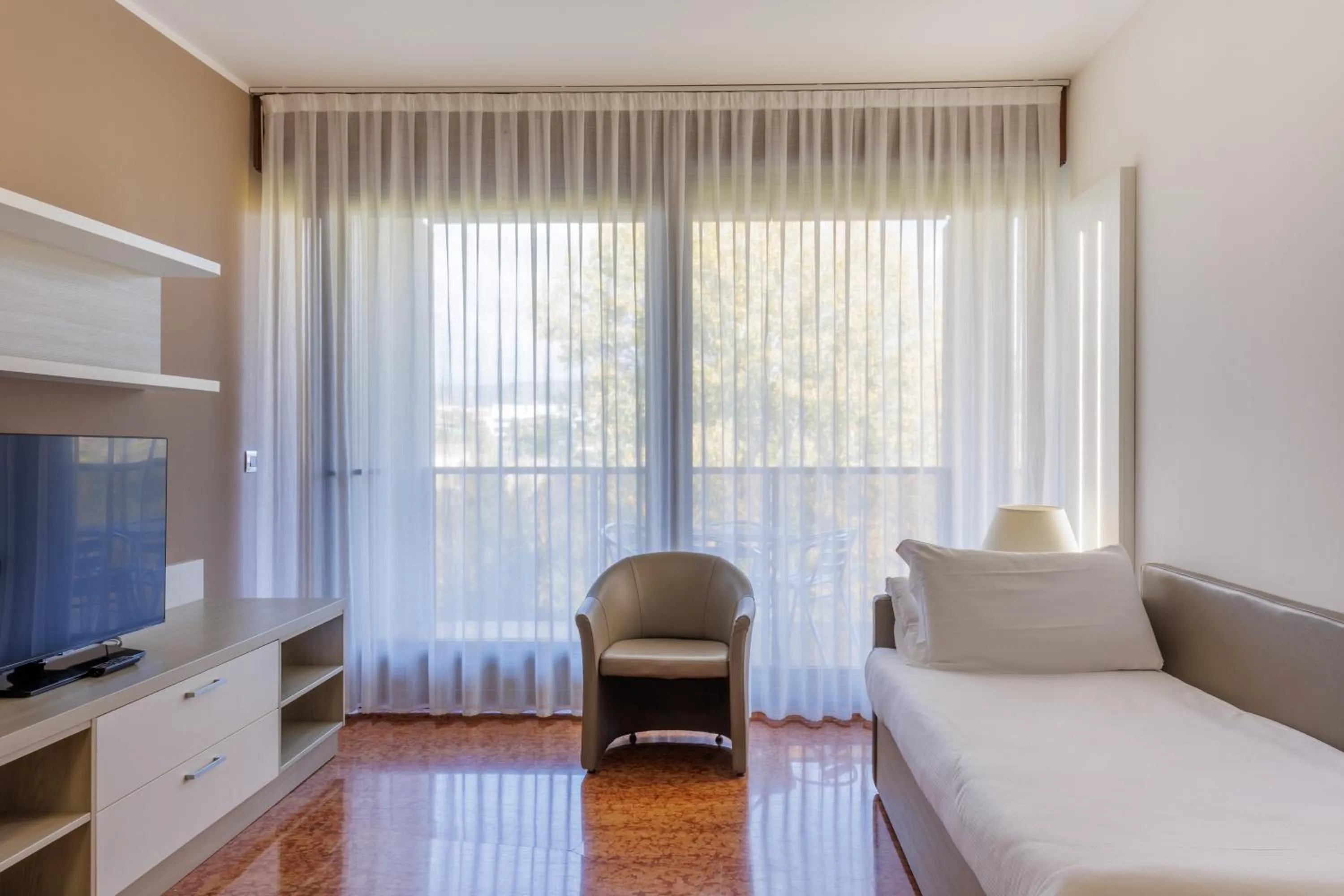 Photo of the whole room in Residence all'Adige