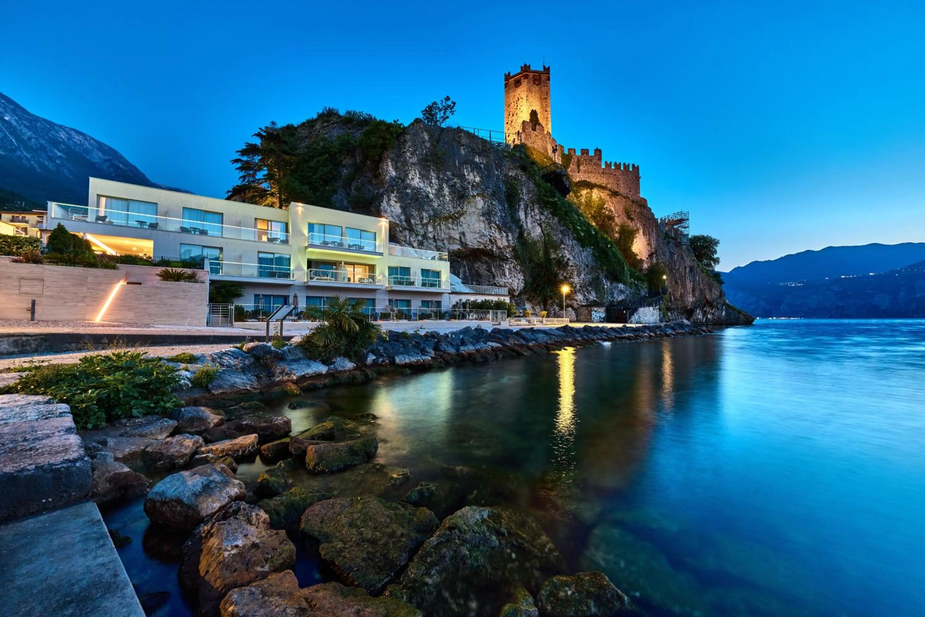 Hotel Castello Lake Front