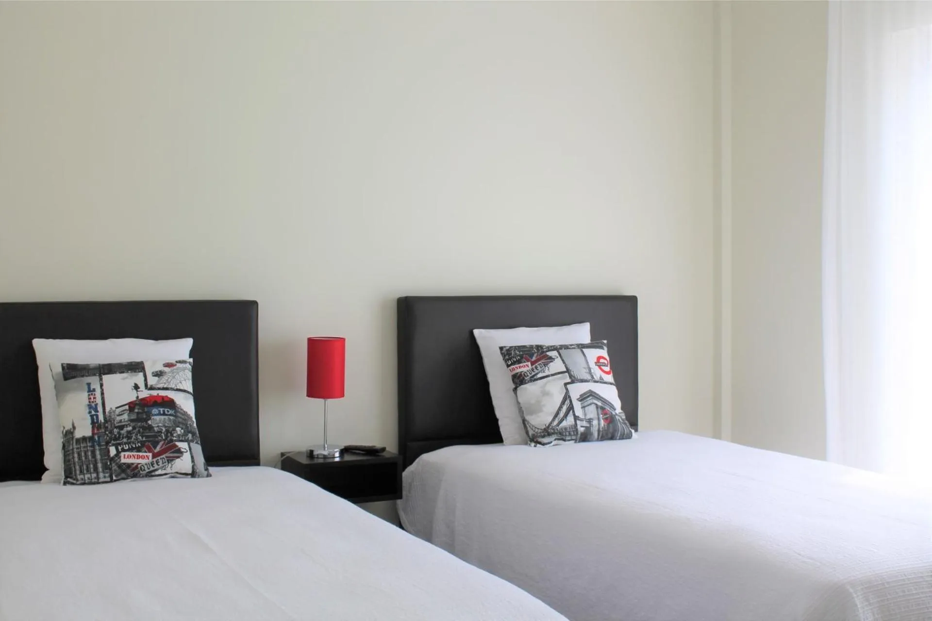 Bedroom, Bed in Vale de Lourinhã - Casas de Campo