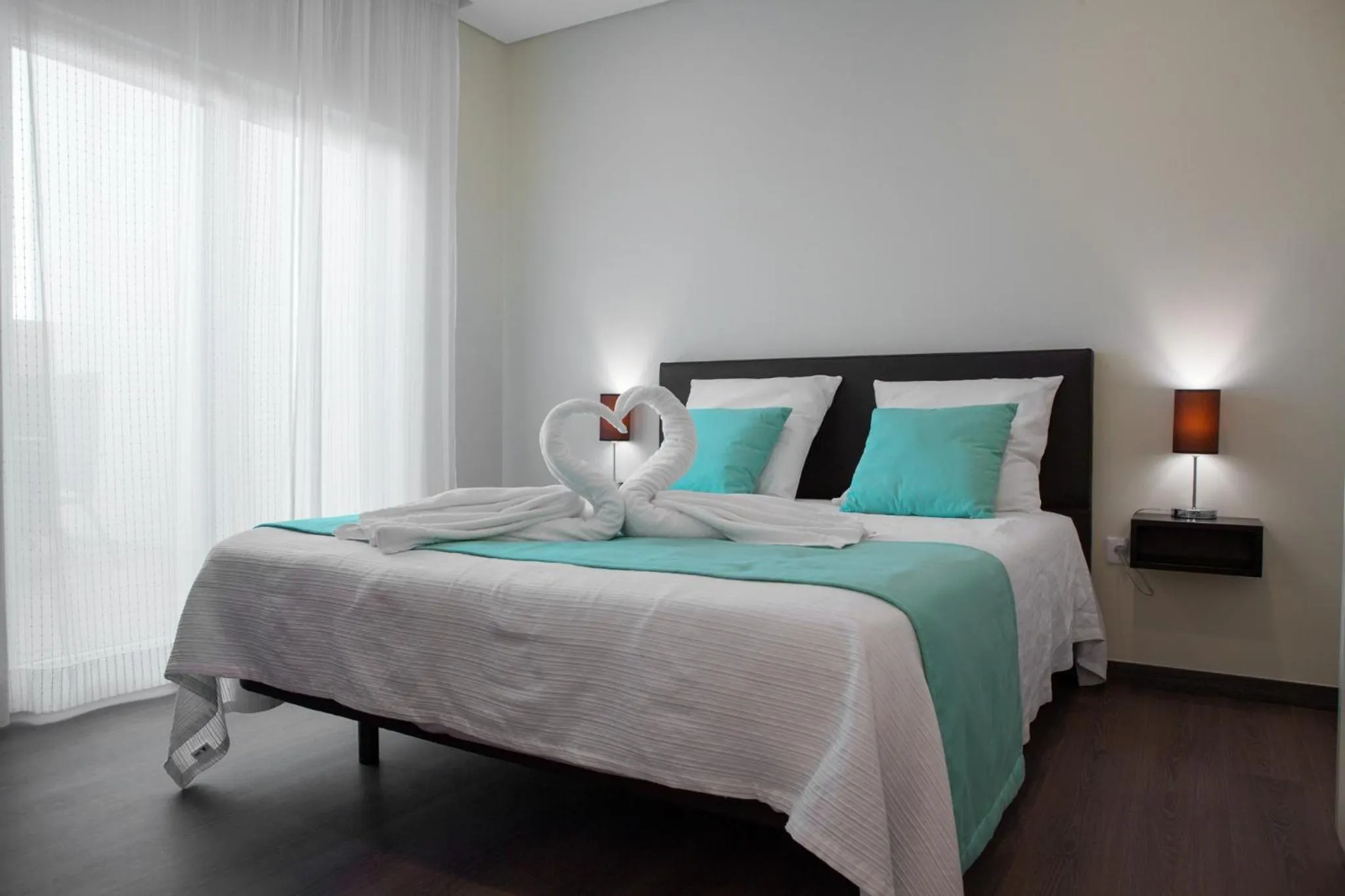 Bedroom, Bed in Vale de Lourinhã - Casas de Campo