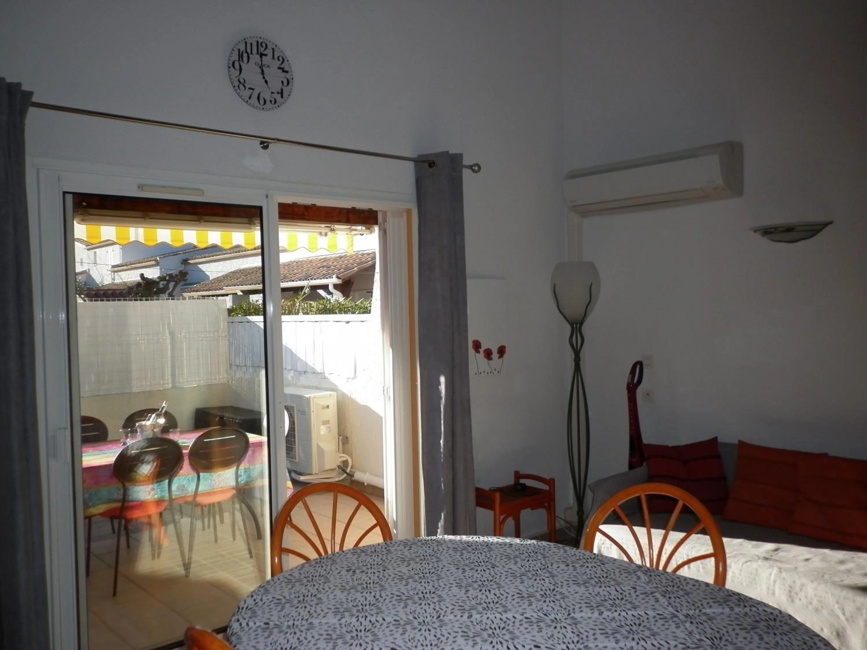 Patio, Bed in Les Andalouses