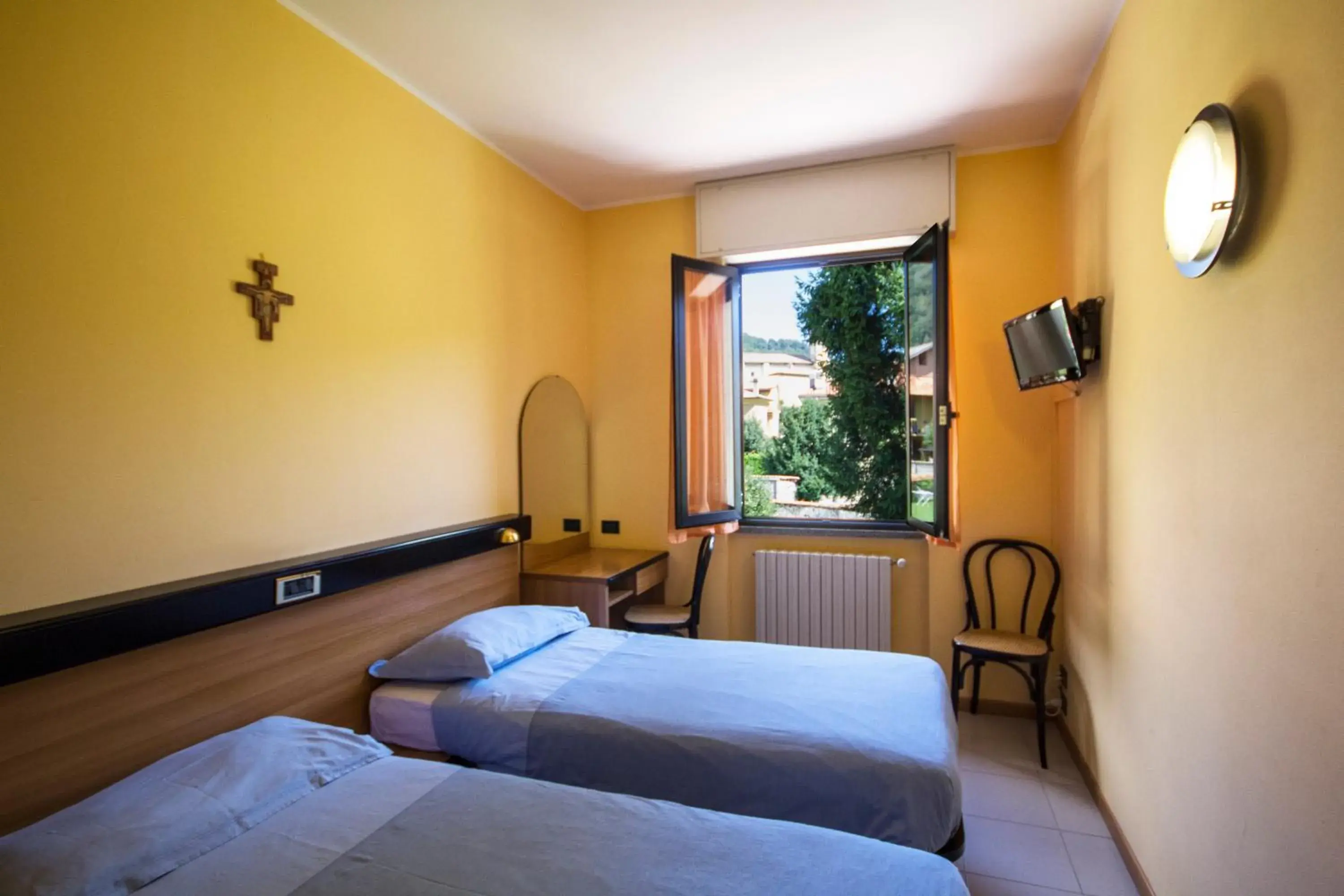 Twin Room in Albergo Sala Twin Room in Albergo Sala