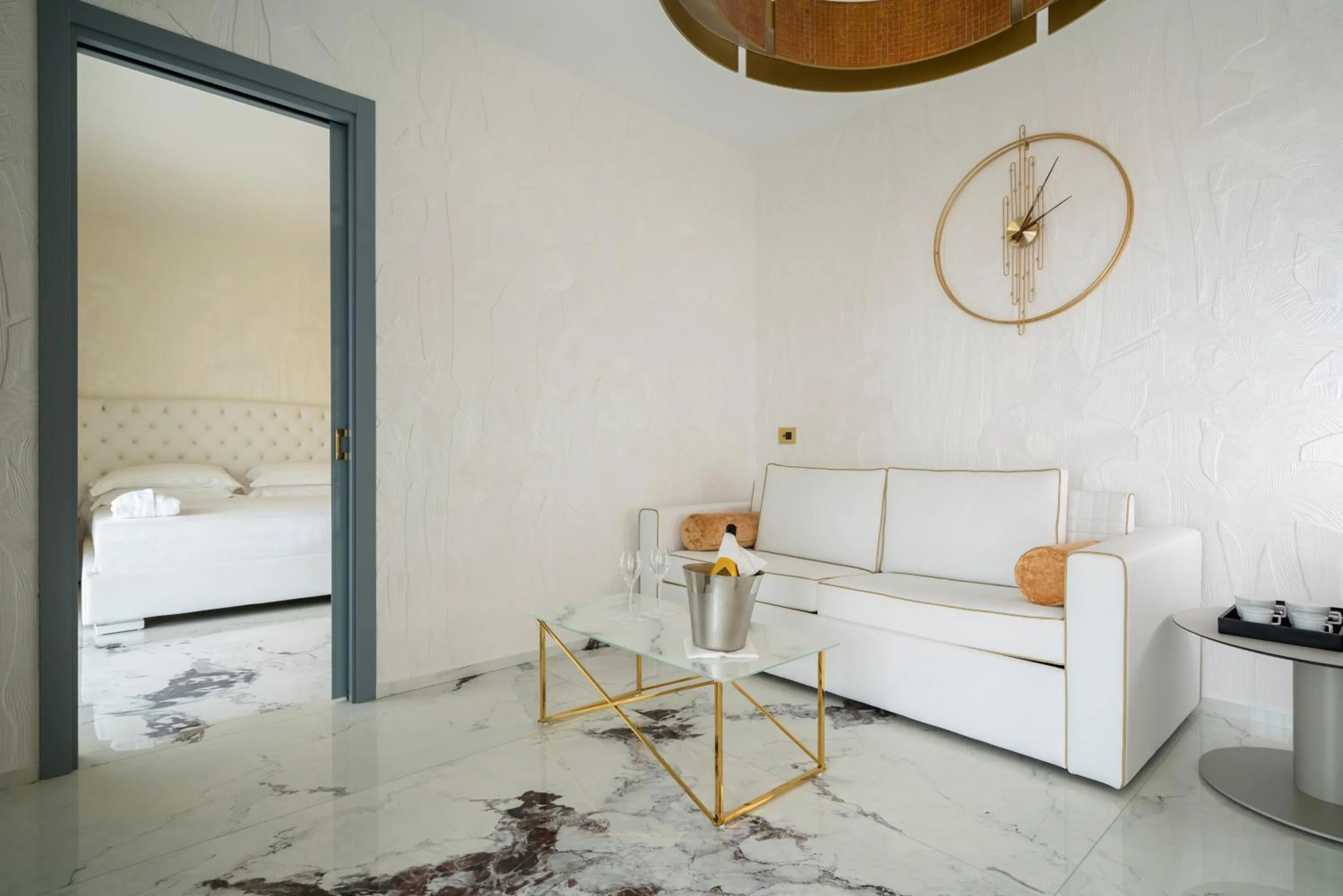 Living room in The Promenade Luxury Wellness Hotel