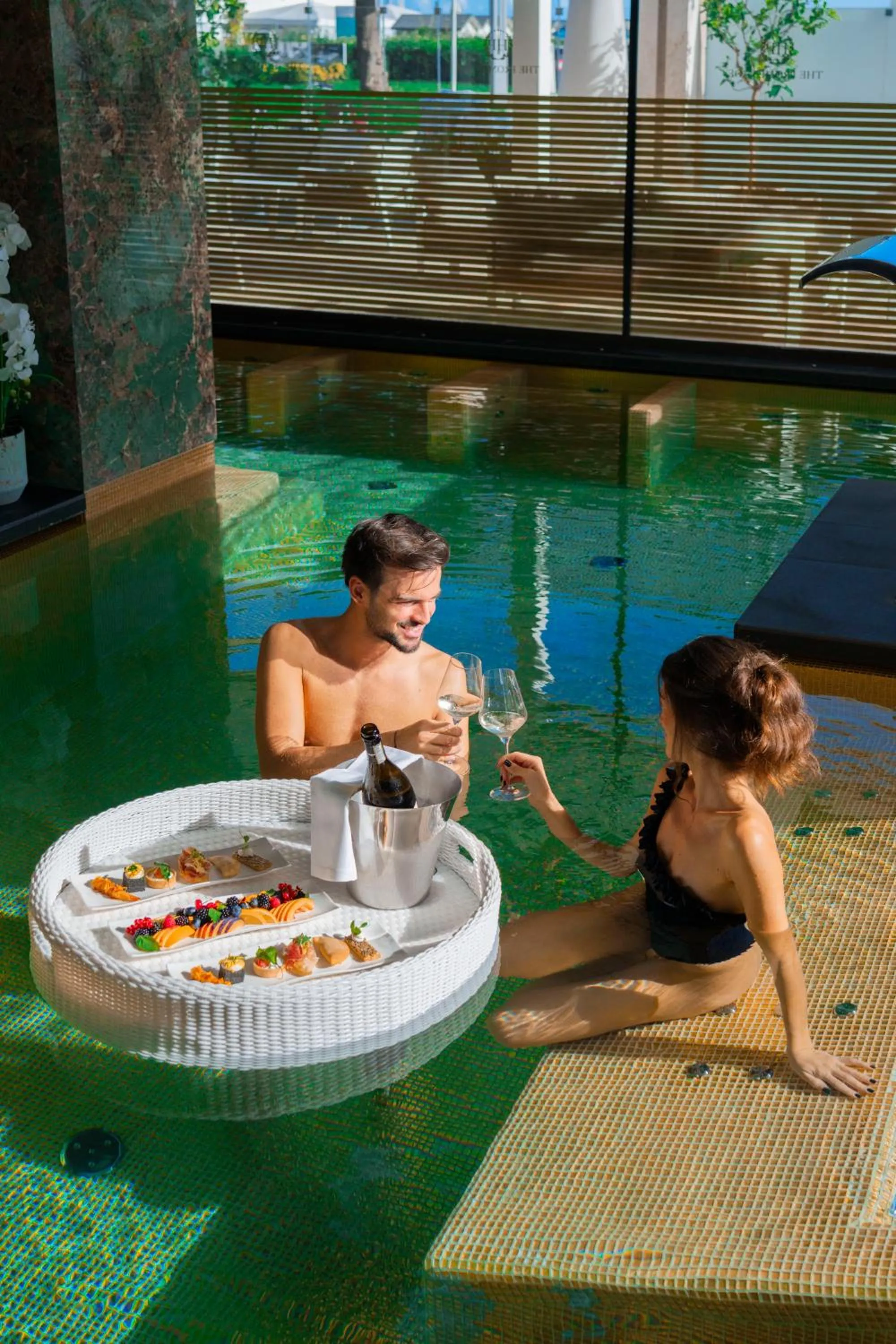 Hot Tub in The Promenade Luxury Wellness Hotel