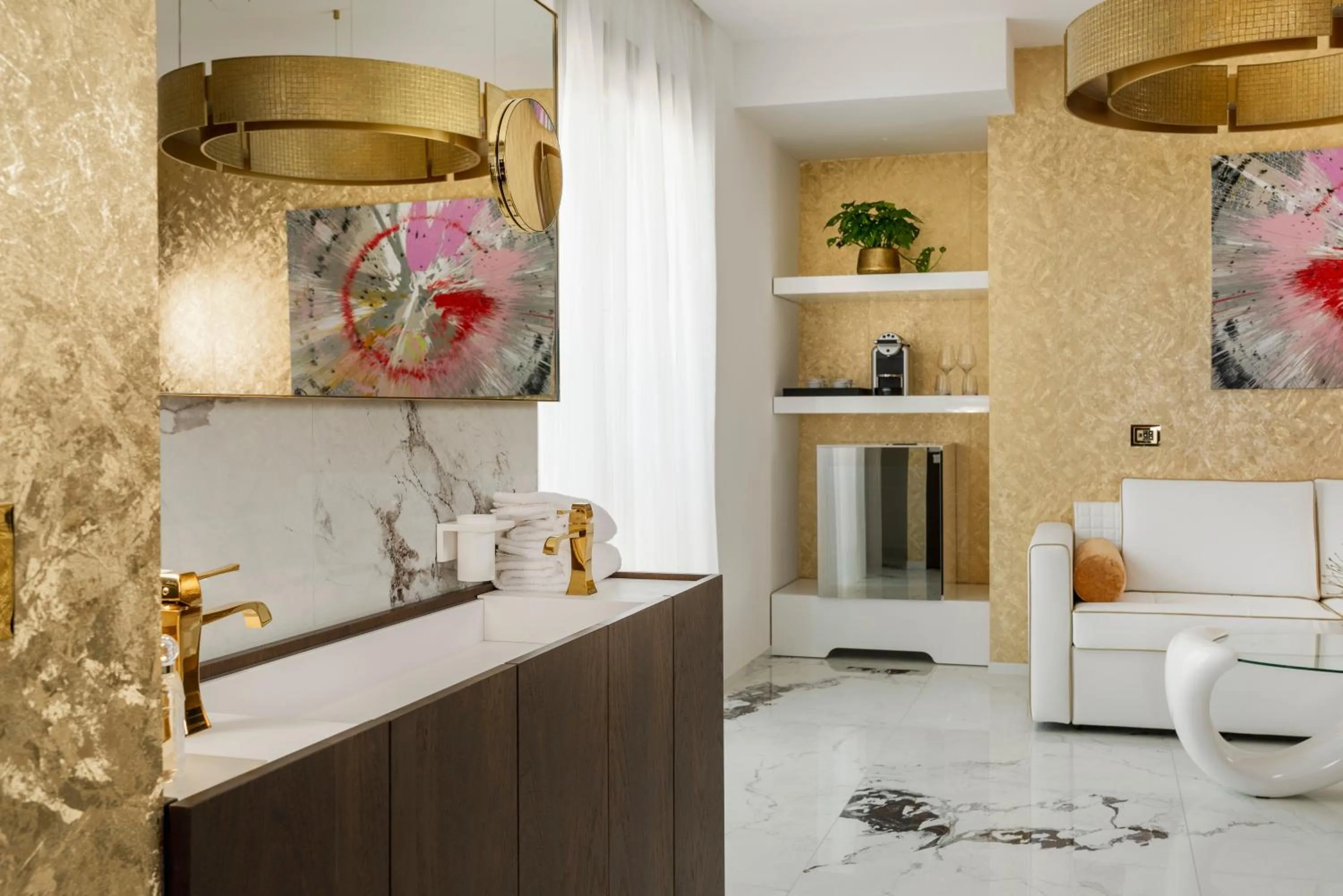 Living room in The Promenade Luxury Wellness Hotel