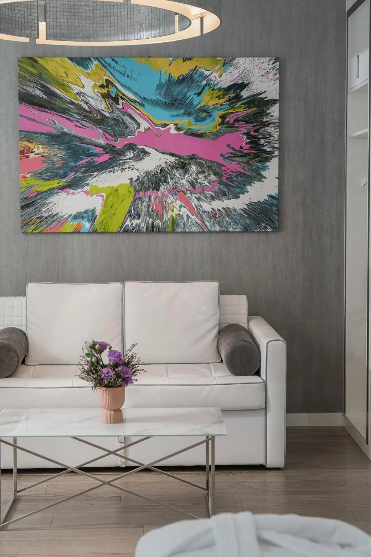 Living room in The Promenade Luxury Wellness Hotel