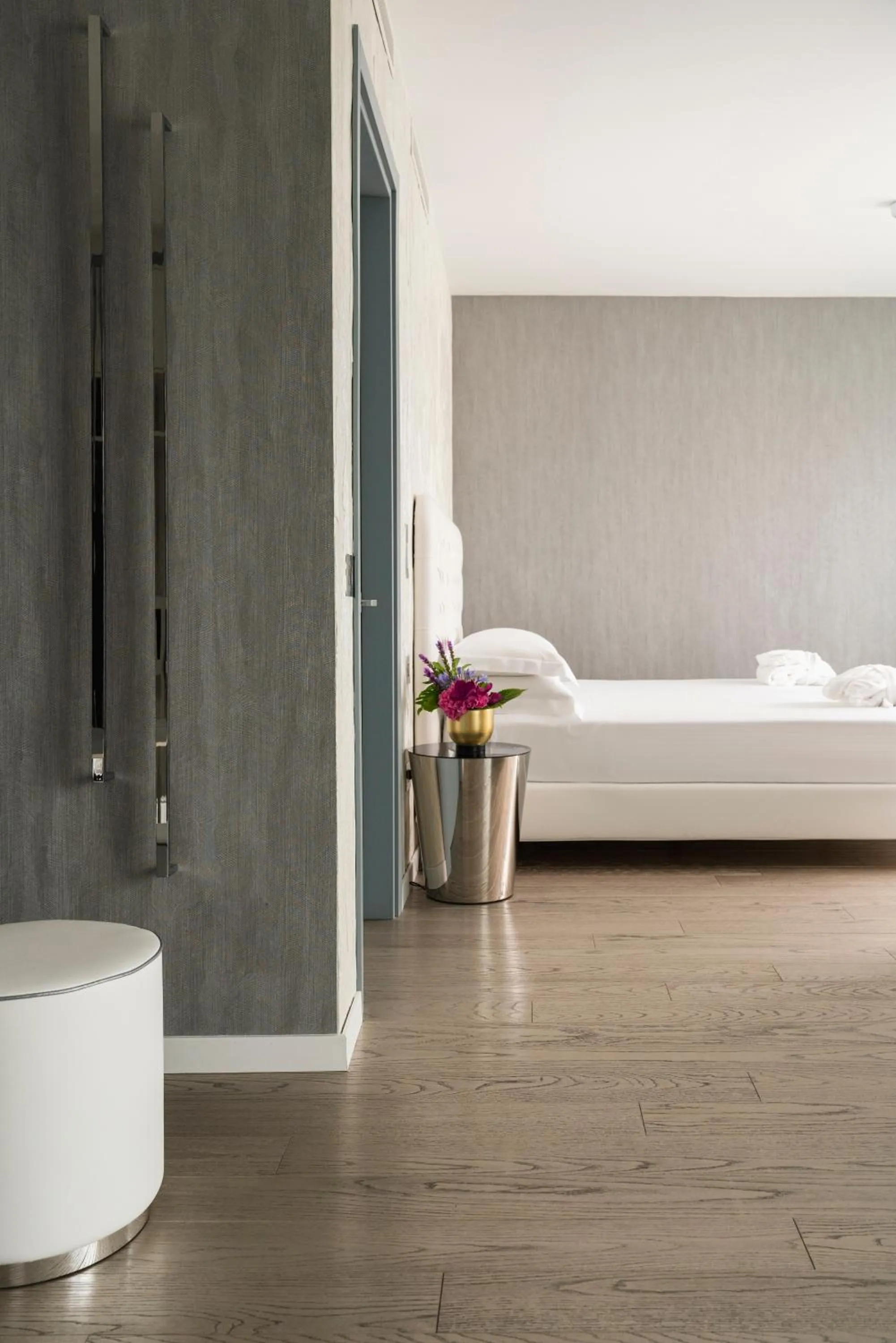 Photo of the whole room, Bed in The Promenade Luxury Wellness Hotel