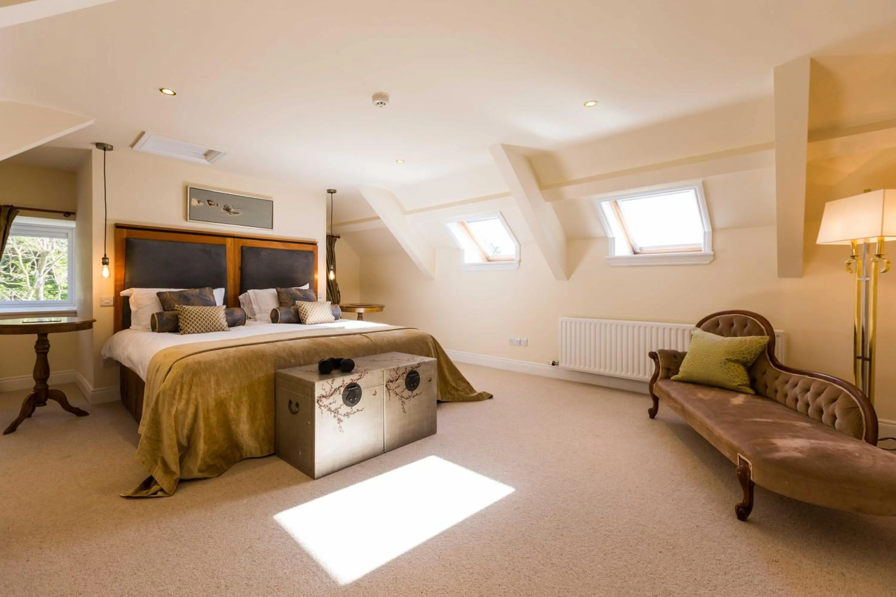 Nearby landmark in Barrow House