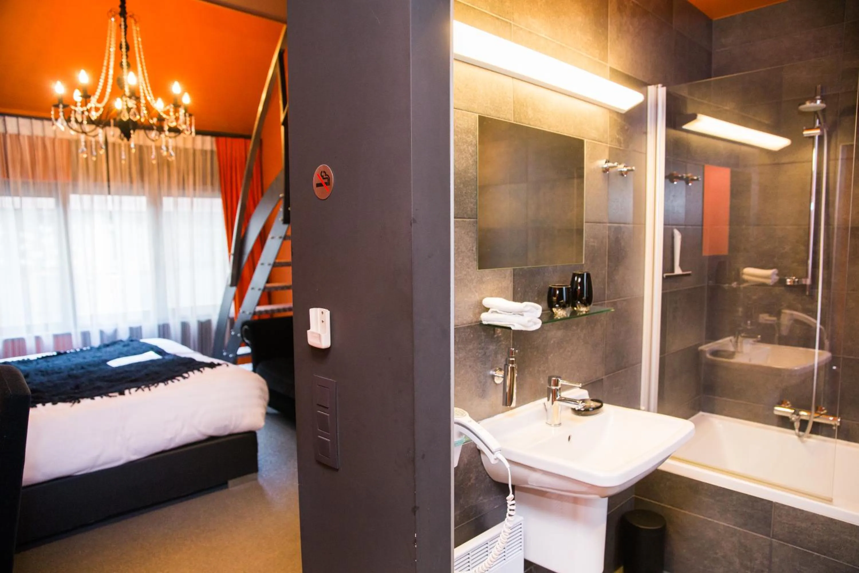 Bathroom, Bed in Hotel Moon