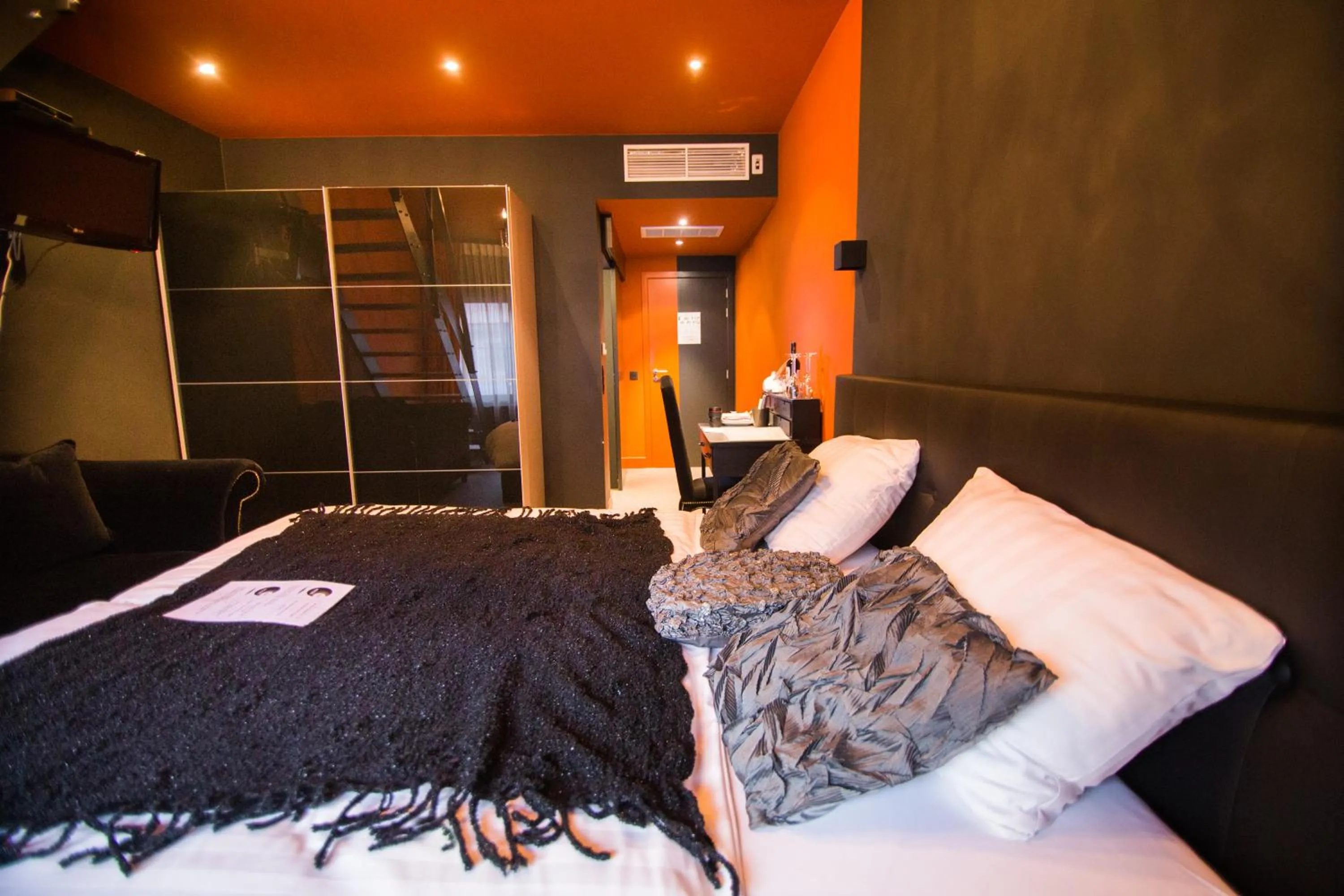 Photo of the whole room, Bed in Hotel Moon