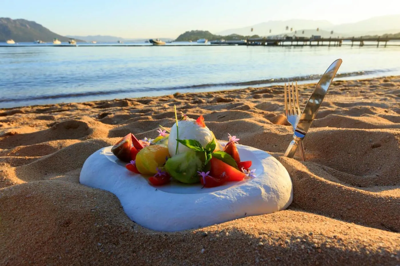 Food and drinks in Grand Hôtel De Cala Rossa & Spa Nucca