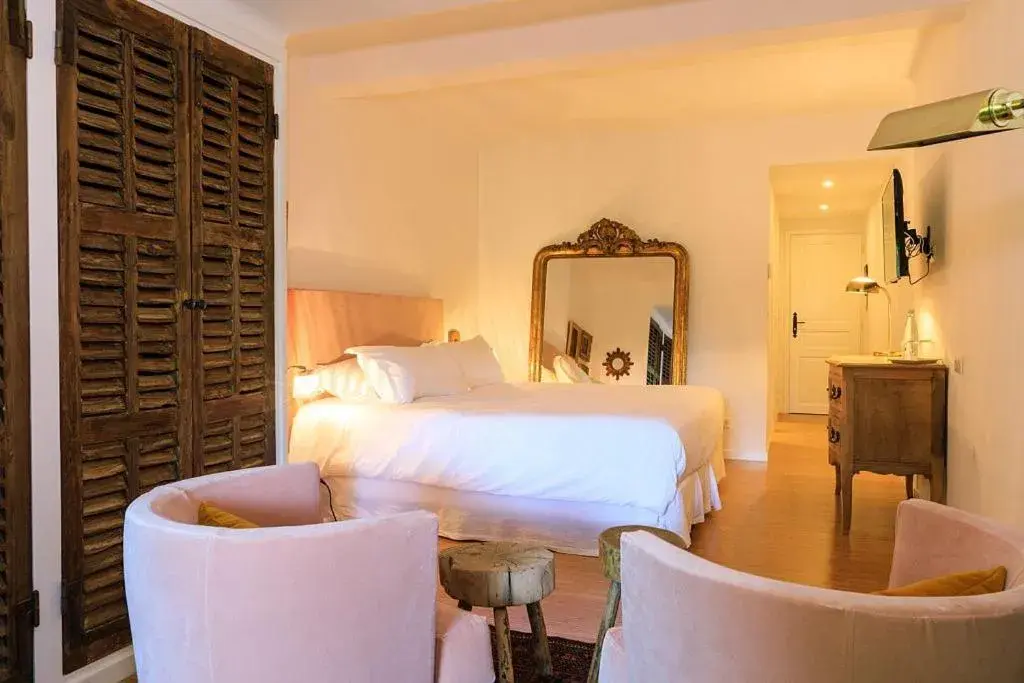 Comfort Double or Twin Room in Grand Hôtel De Cala Rossa & Spa Nucca Comfort Double or Twin Room in Grand Hôtel De Cala Rossa & Spa Nucca
