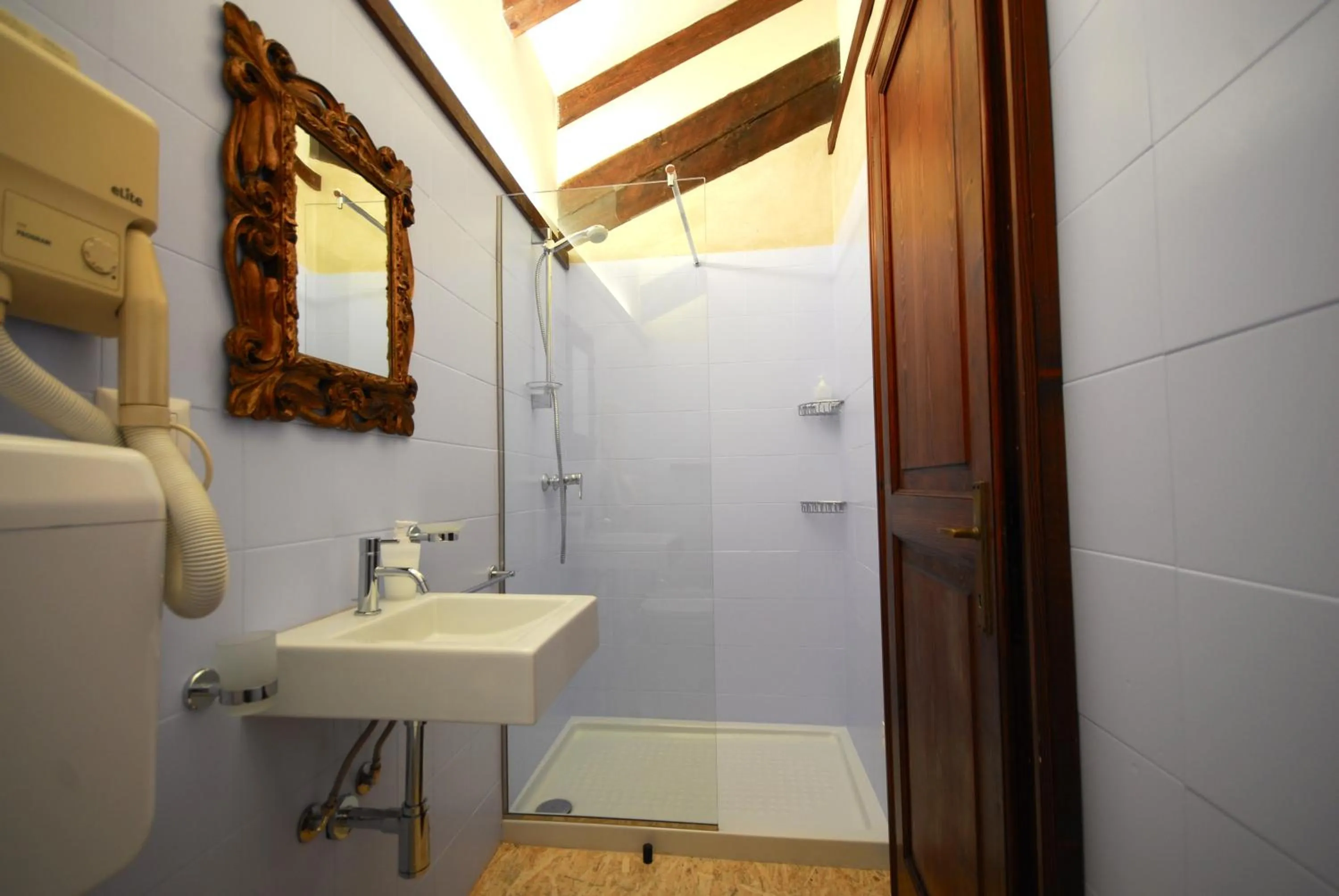 Bathroom in Casa del Pittore