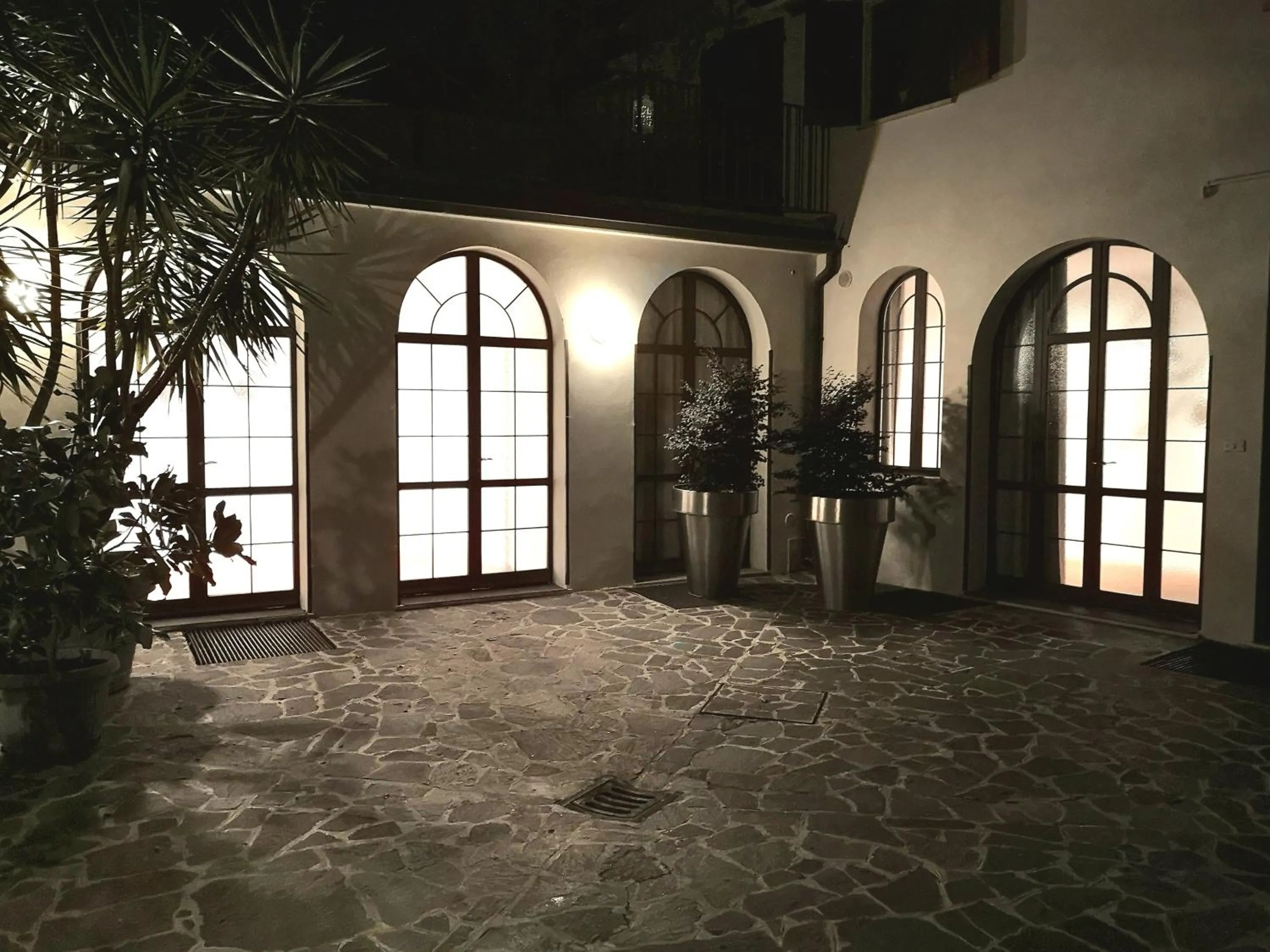 Inner courtyard view in Casa del Pittore