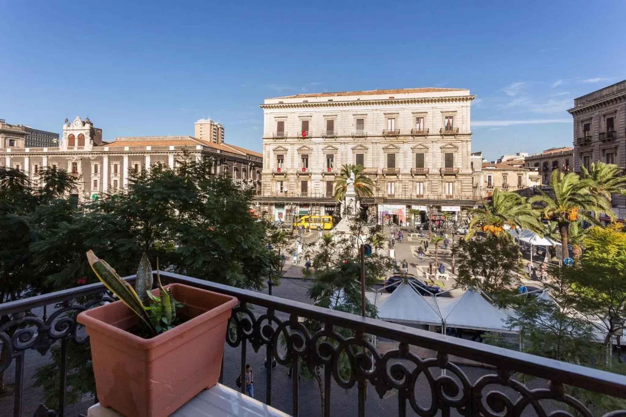 Nearby landmark in Da Gianni e Lucia Rooms with bathroom in the city center