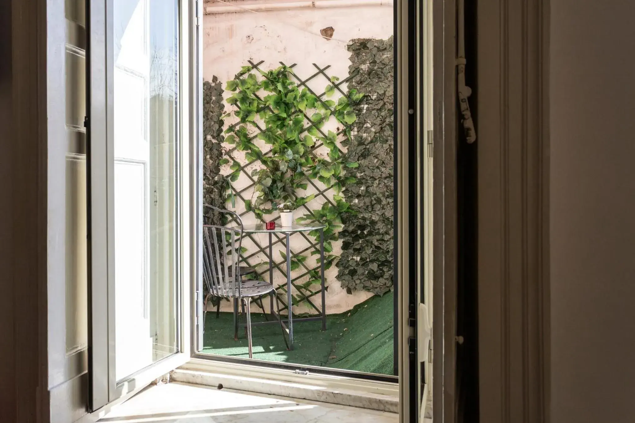 Balcony/Terrace in Da Gianni e Lucia Rooms with bathroom in the city center