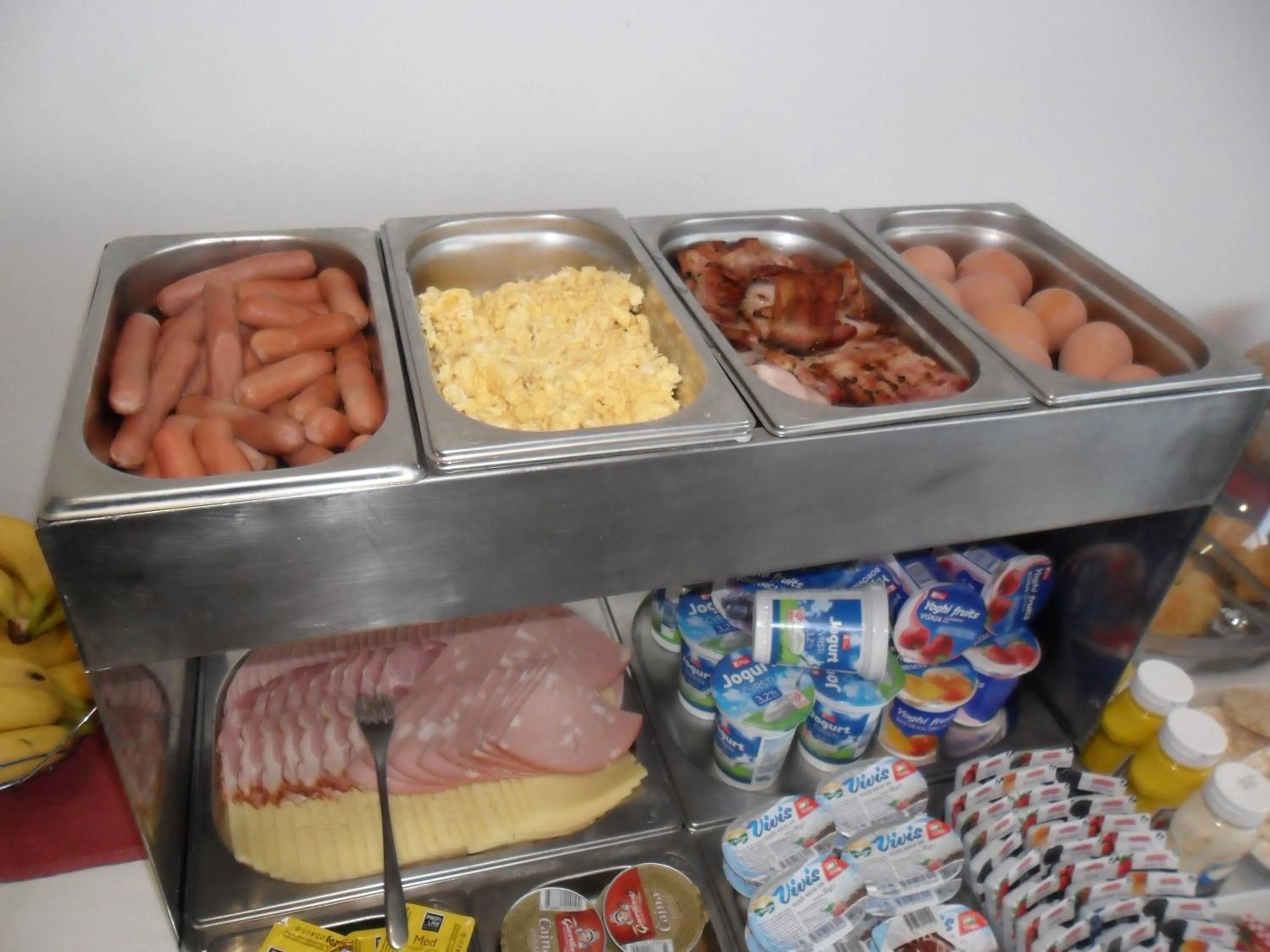 Continental breakfast in Dream Hotel