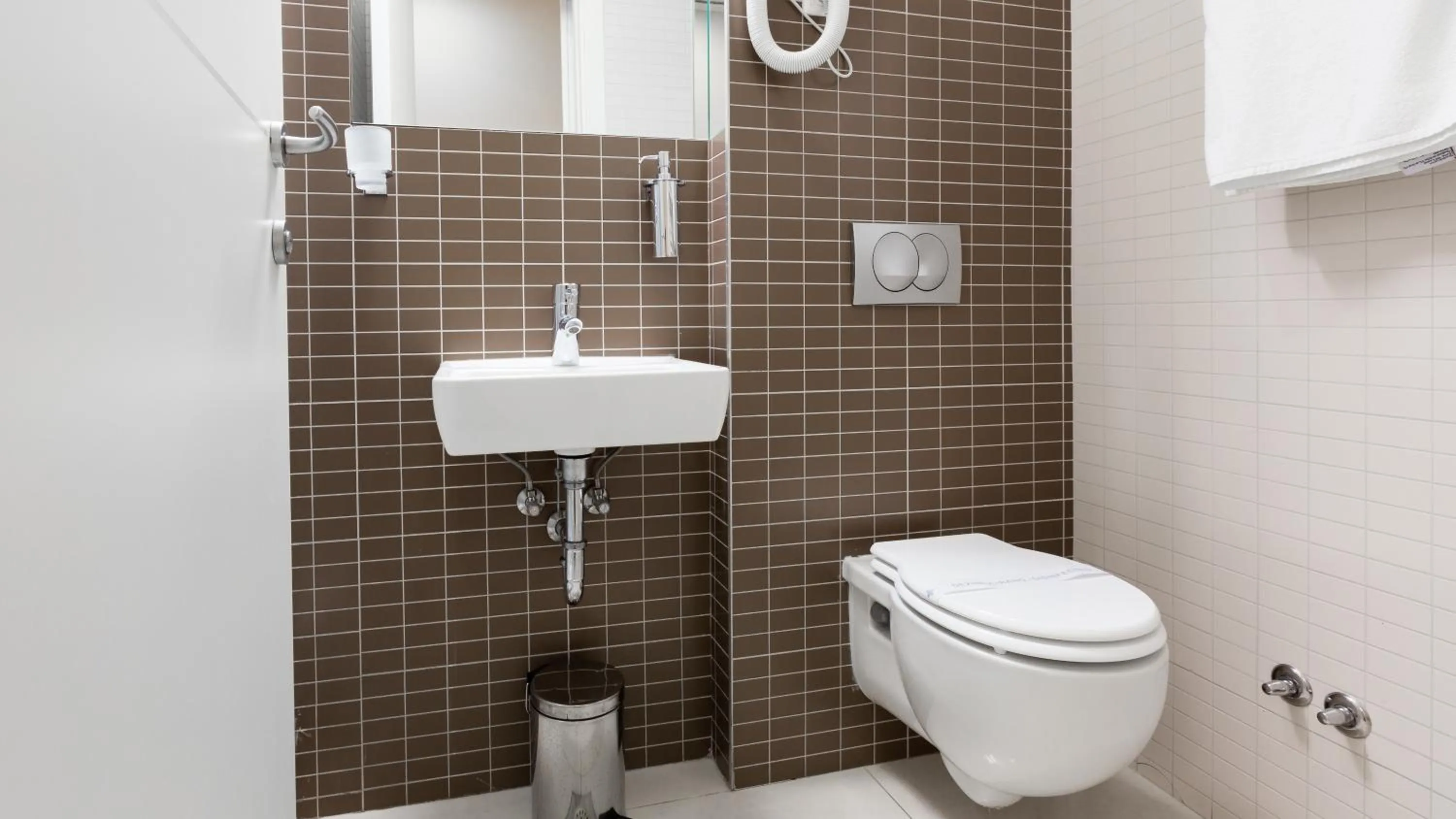 Toilet in Dream Hotel