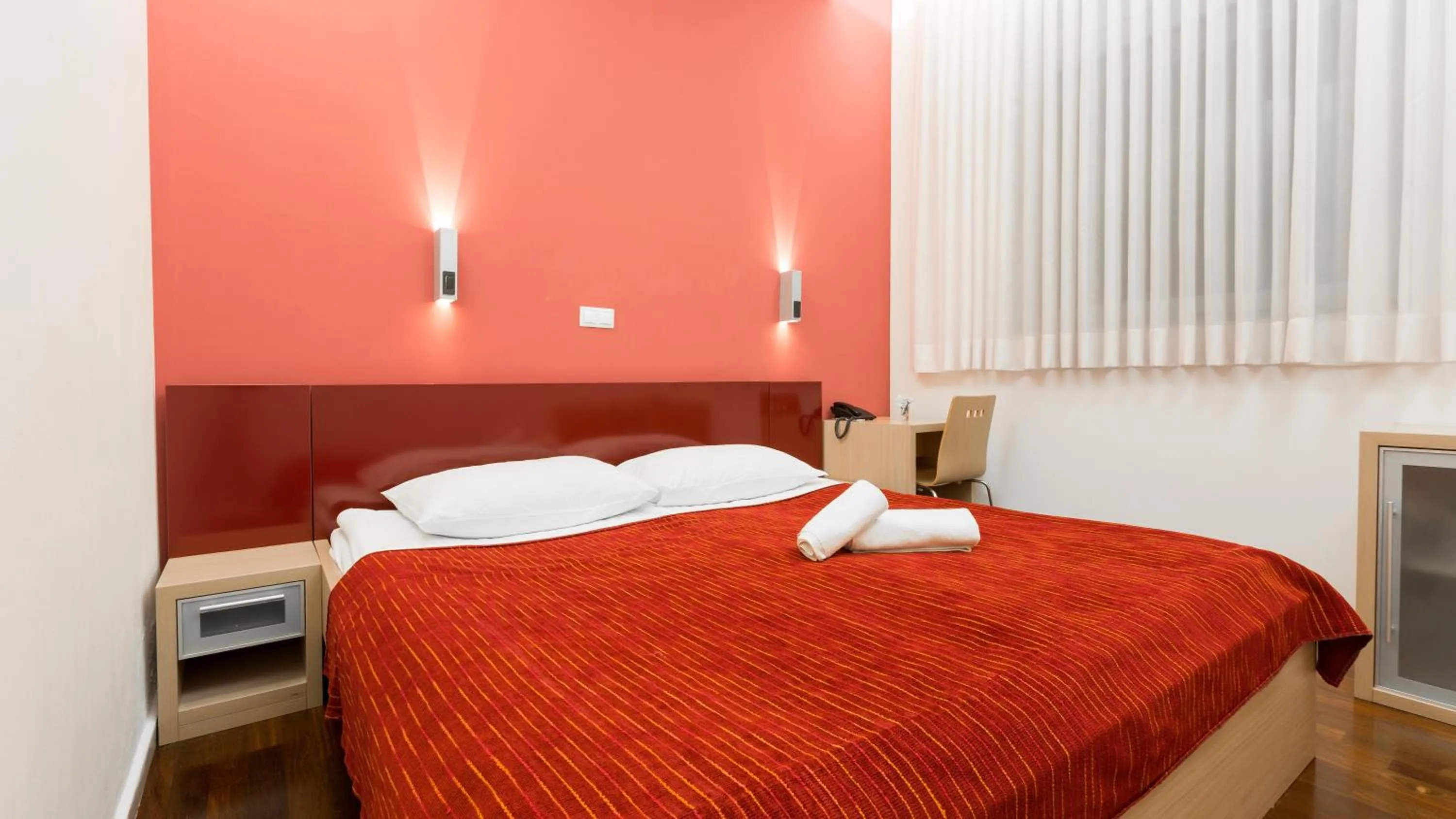 Bedroom, Bed in Dream Hotel