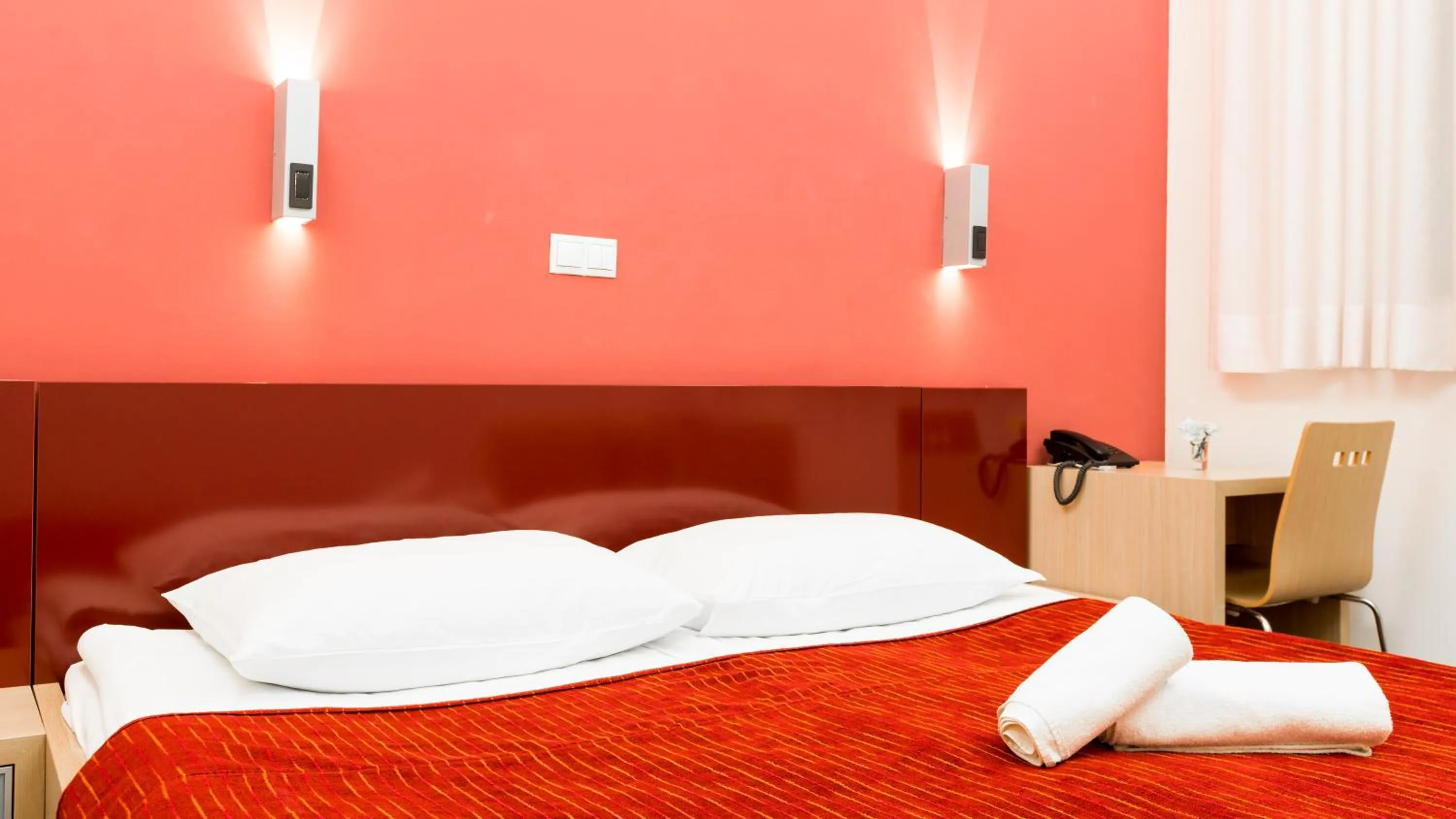 Bedroom, Bed in Dream Hotel