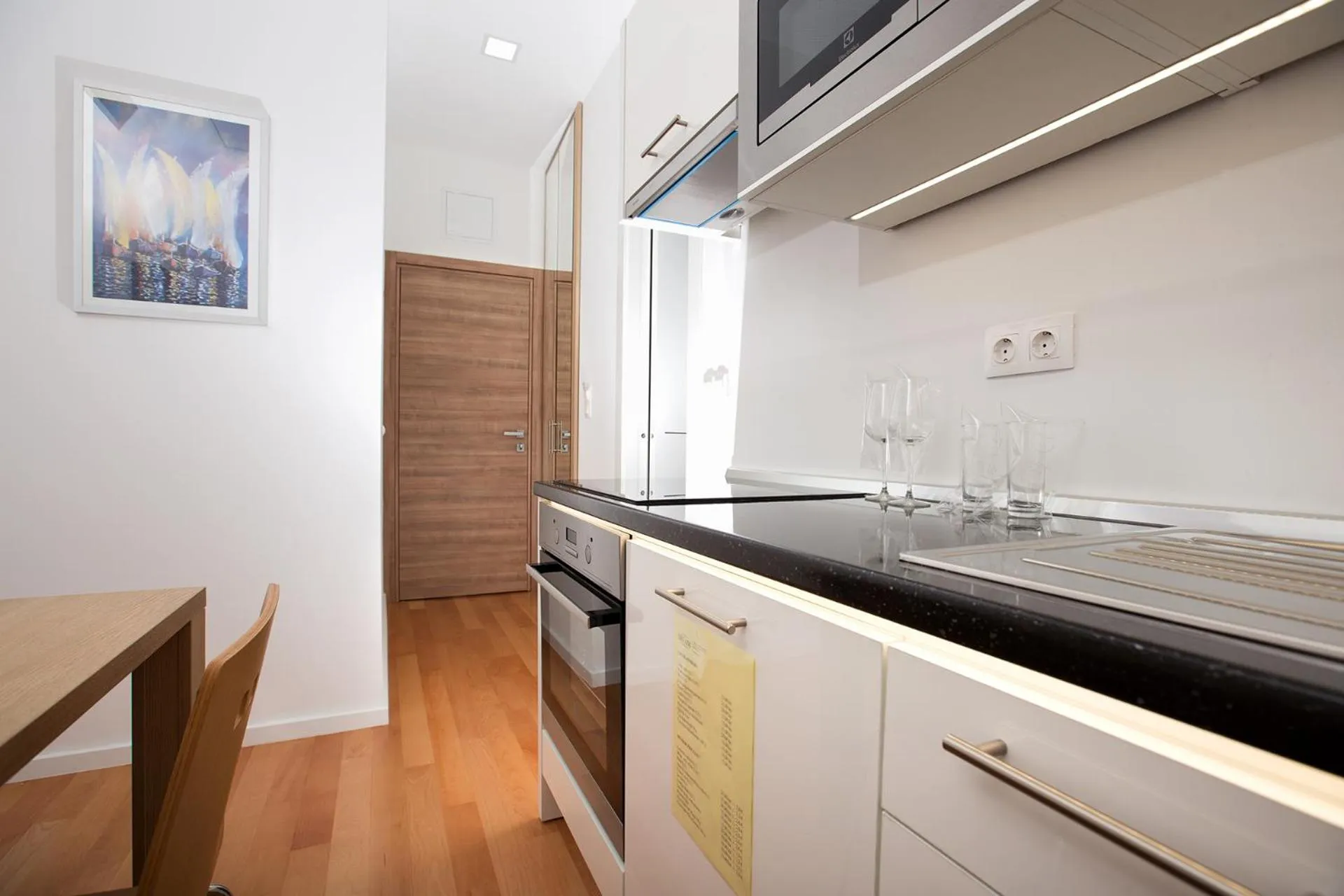 Kitchen or kitchenette in Dream Hotel