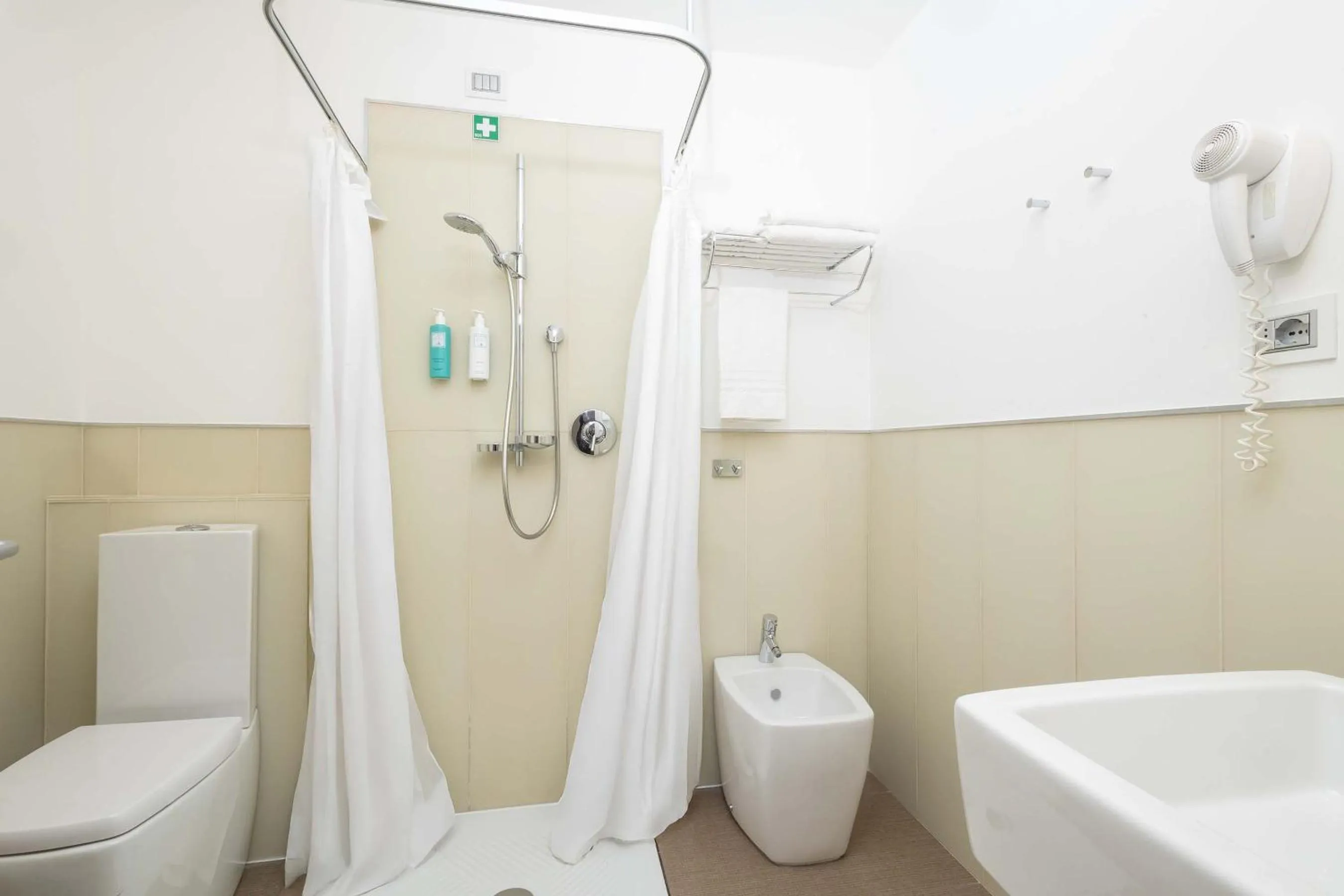 Bathroom in Hotel Eden