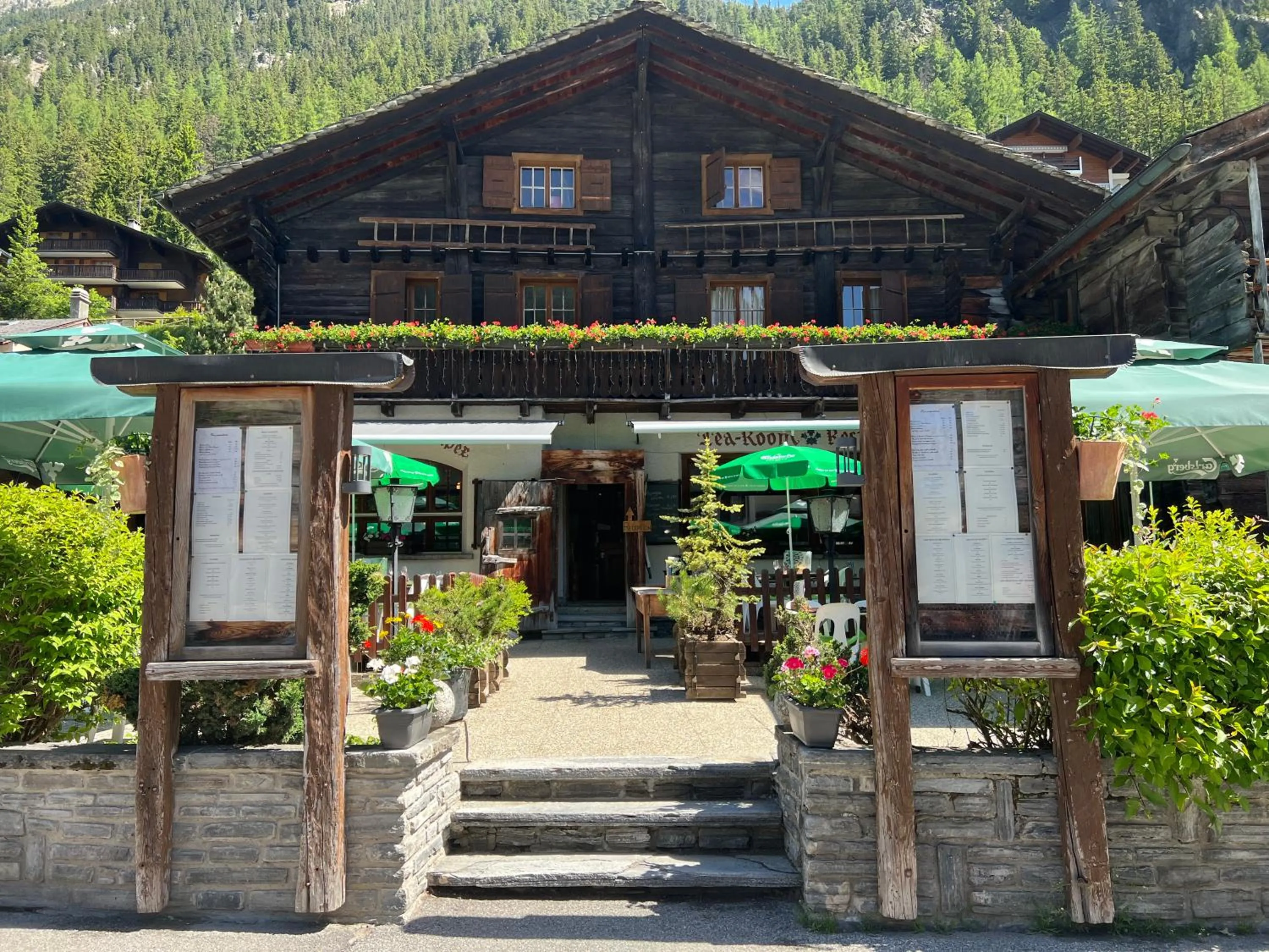Property building in Au Vieux Champex
