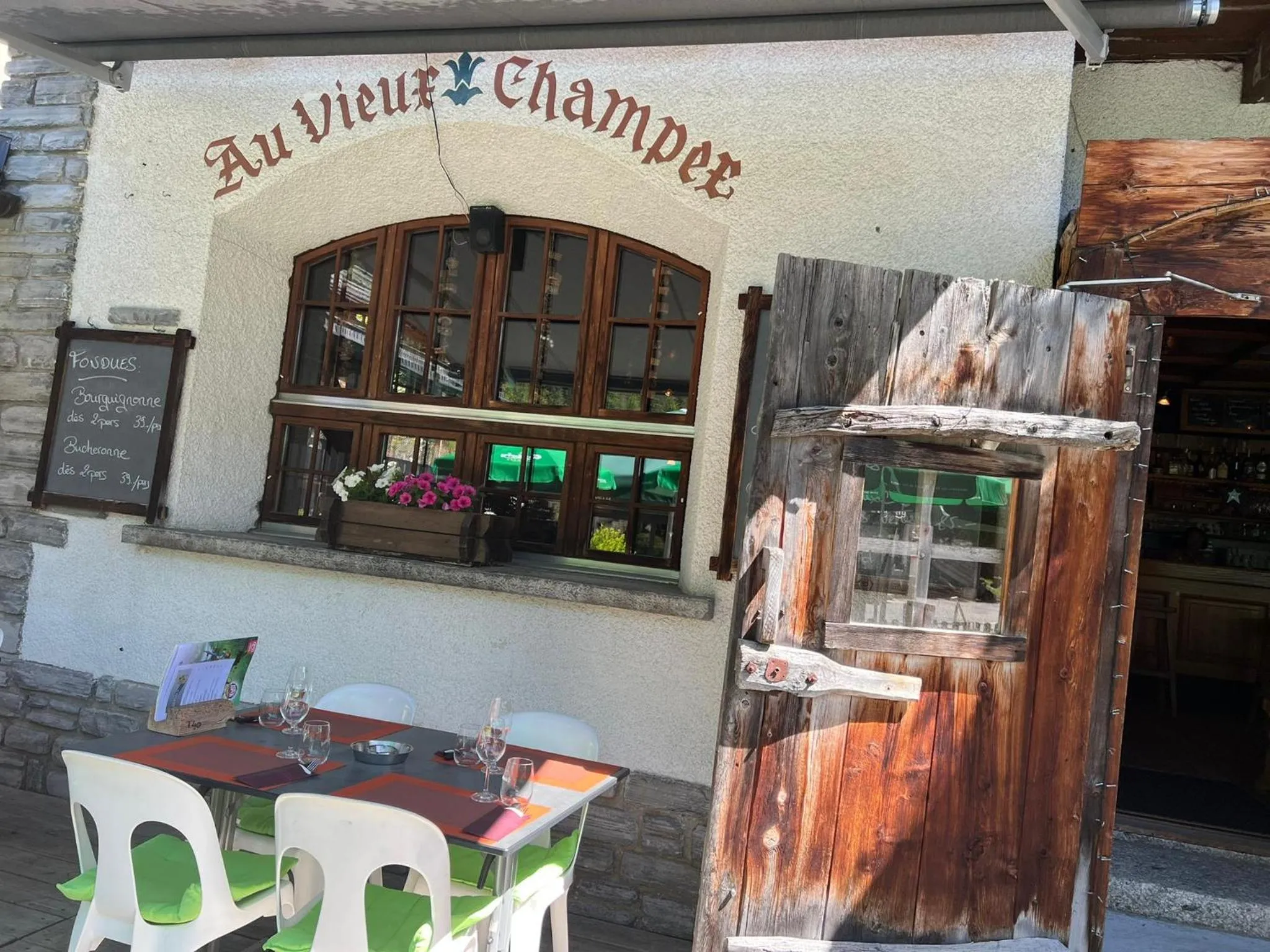Restaurant/places to eat in Au Vieux Champex