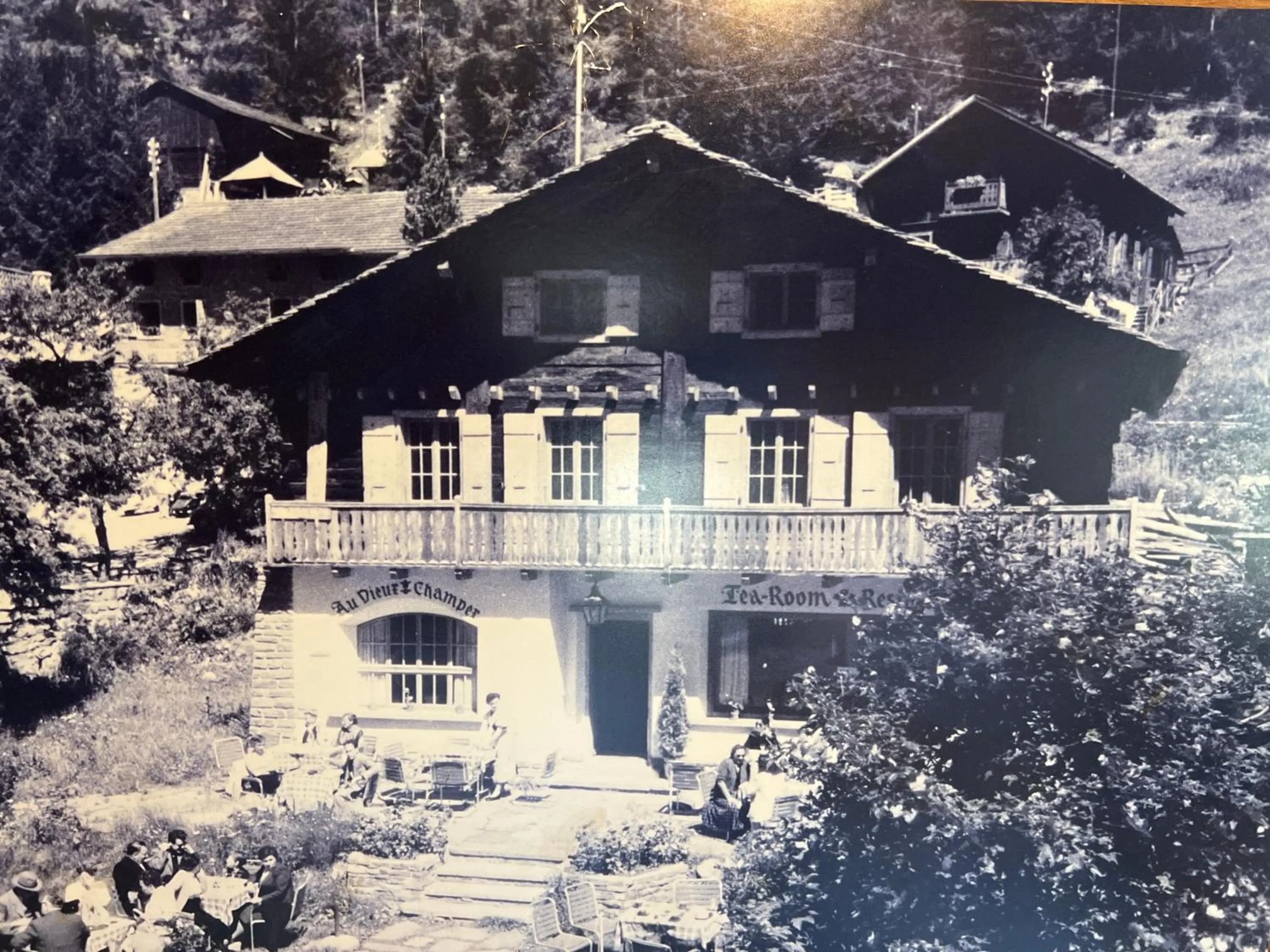 Property building in Au Vieux Champex