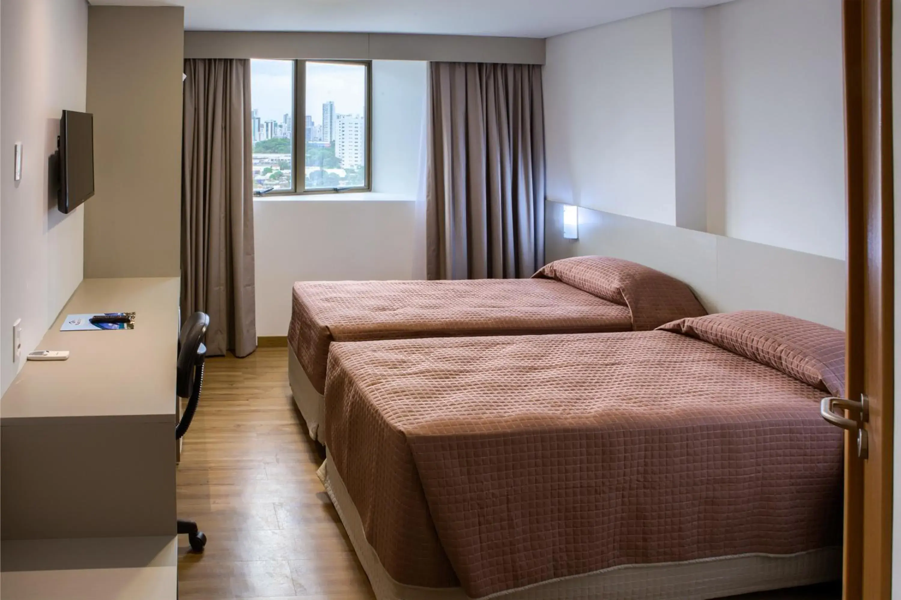 Photo of the whole room, Bed in Marante Executive Hotel Photo of the whole room, Bed in Marante Executive Hotel