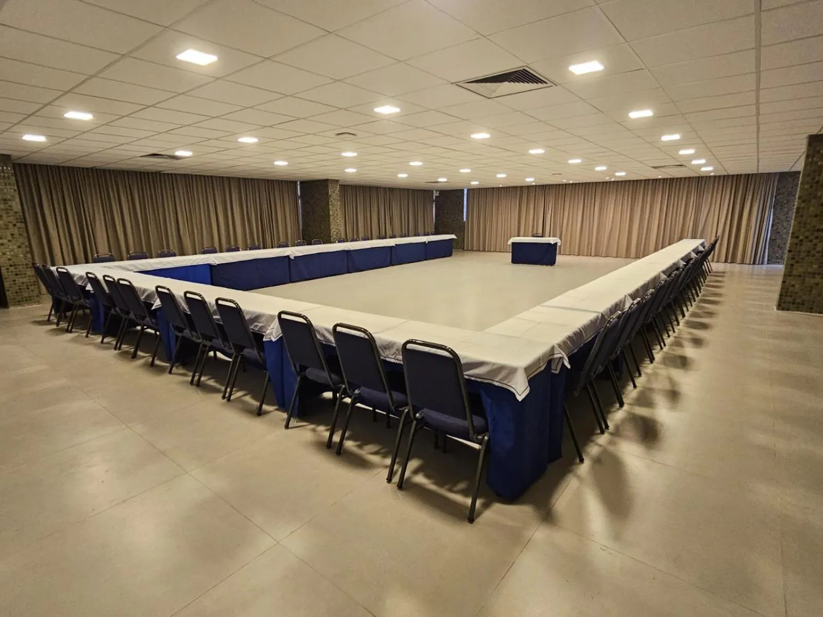 Banquet/Function facilities in Marante Executive Hotel