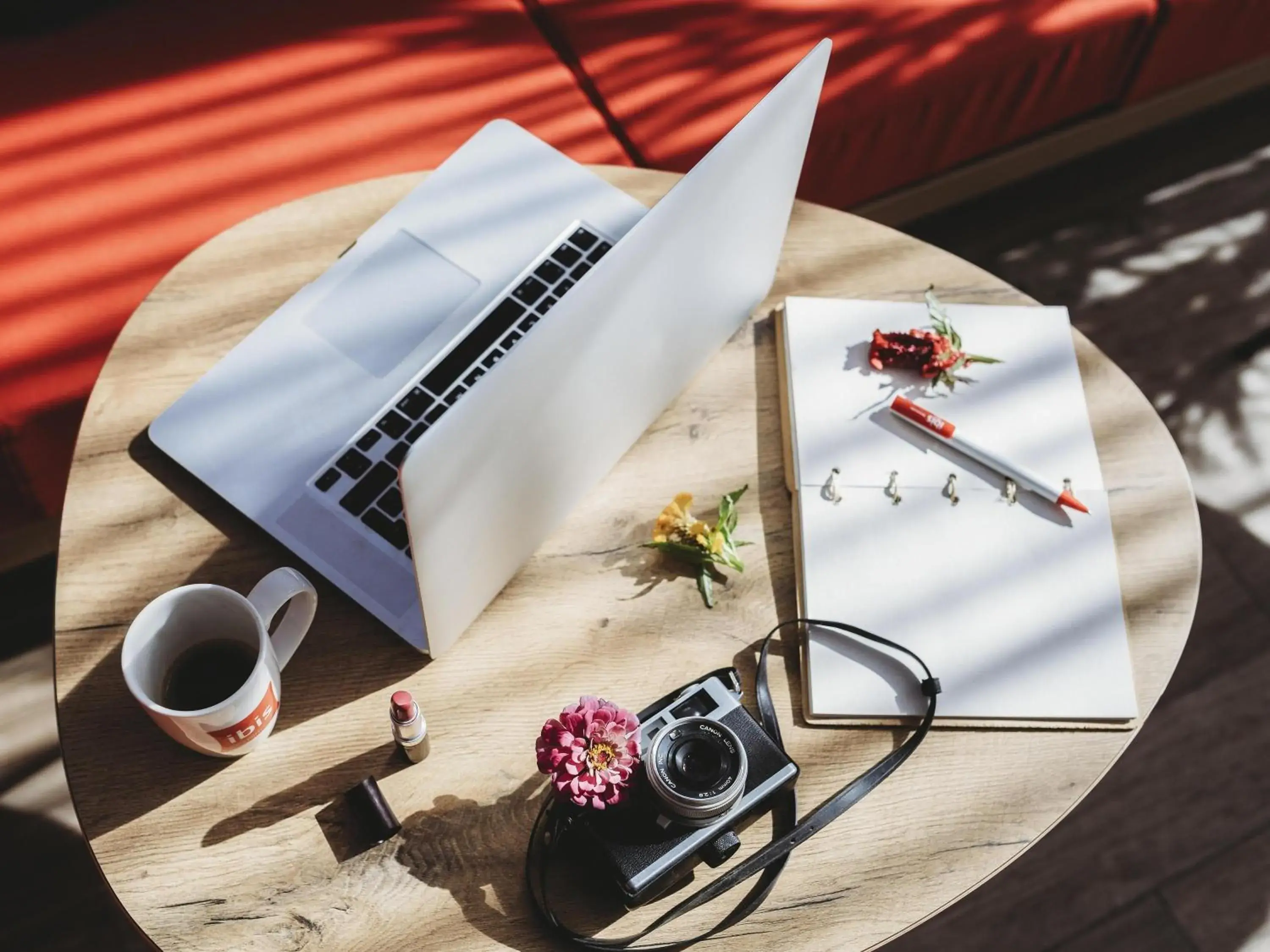 Lounge or bar in ibis Mulhouse Centre Filature Lounge or bar in ibis Mulhouse Centre Filature