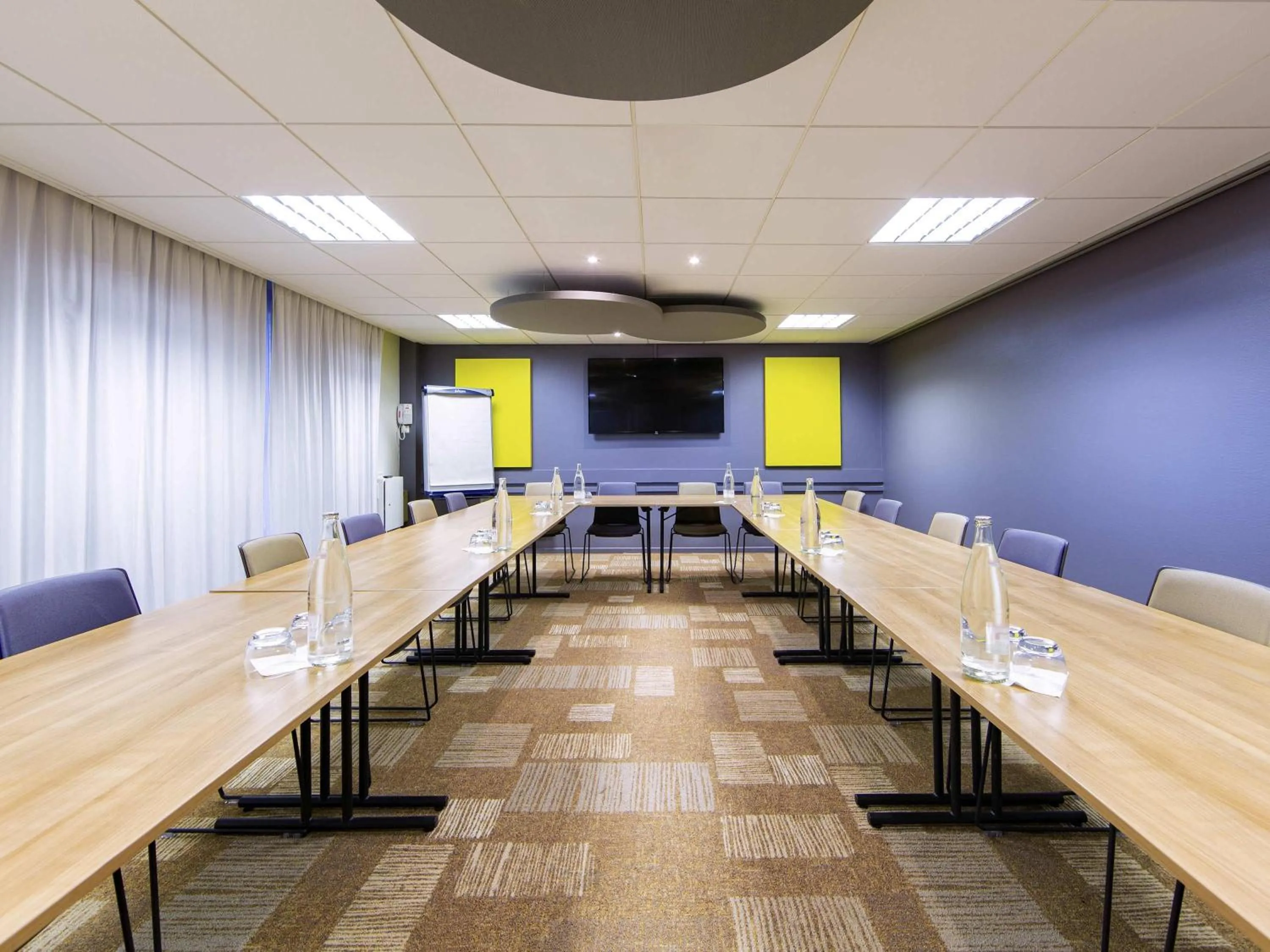 Meeting/conference room in ibis Mulhouse Centre Filature
